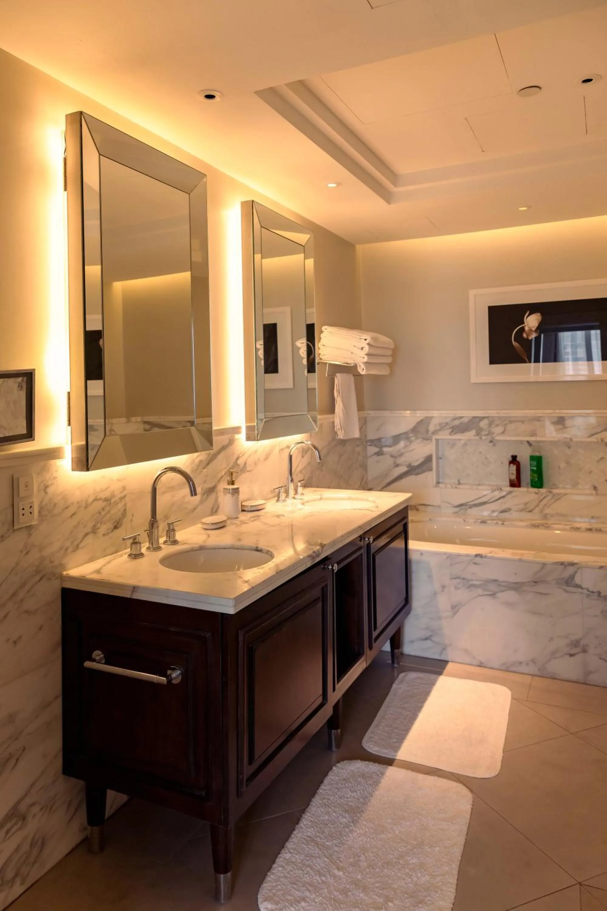 Amazing 2 bedroom with full burj view