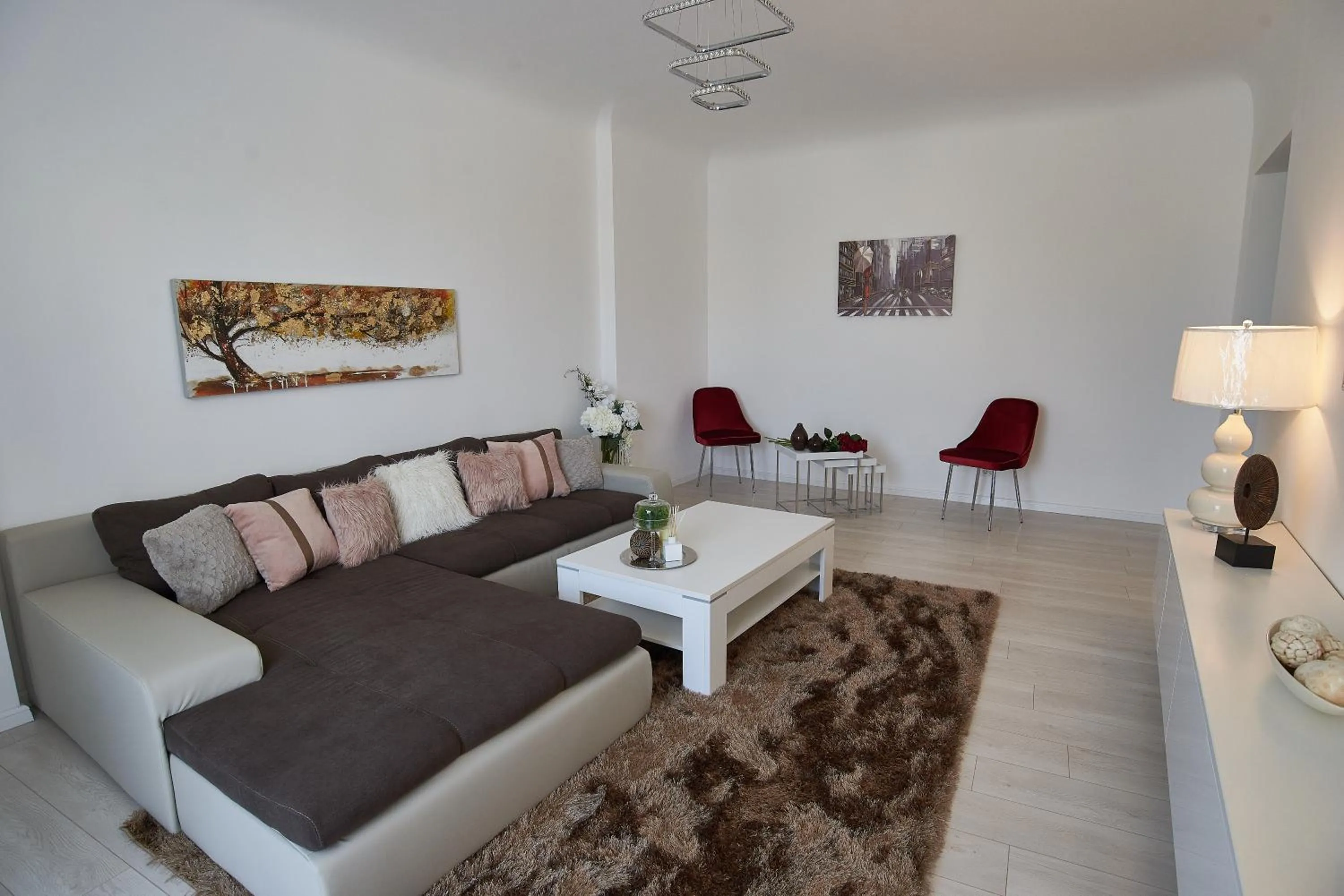 Living room in Metropole Apartments Old Town