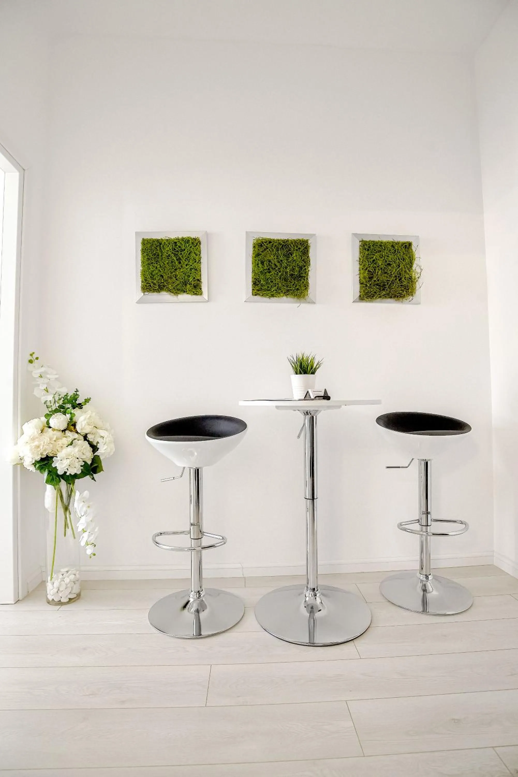 Dining area in Metropole Apartments Old Town