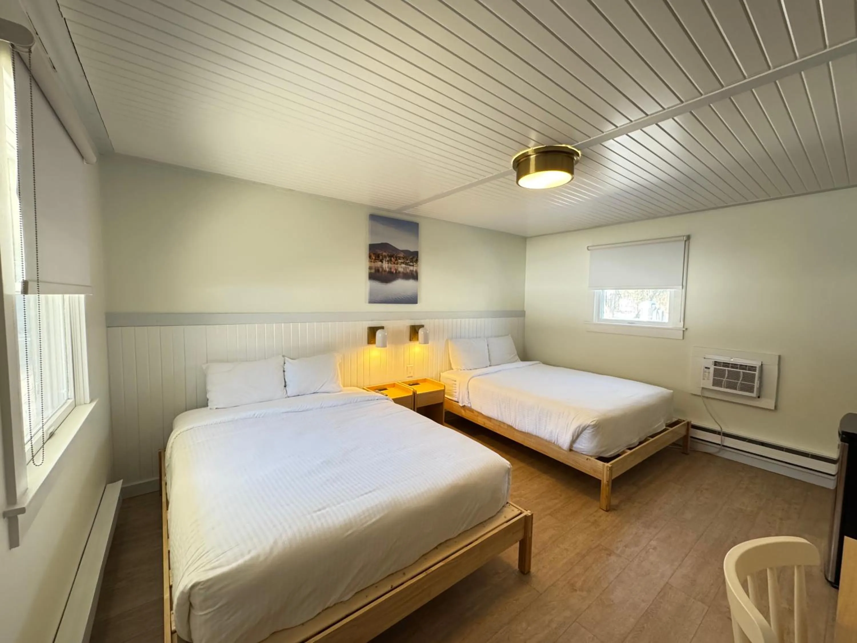 Bed in Maple Leaf Inn Lake Placid