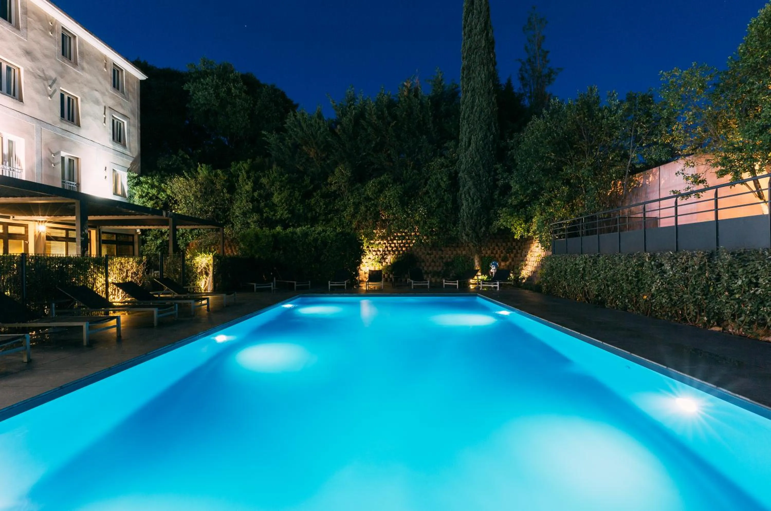 Swimming pool in Escale Oceania Aix-en-Provence