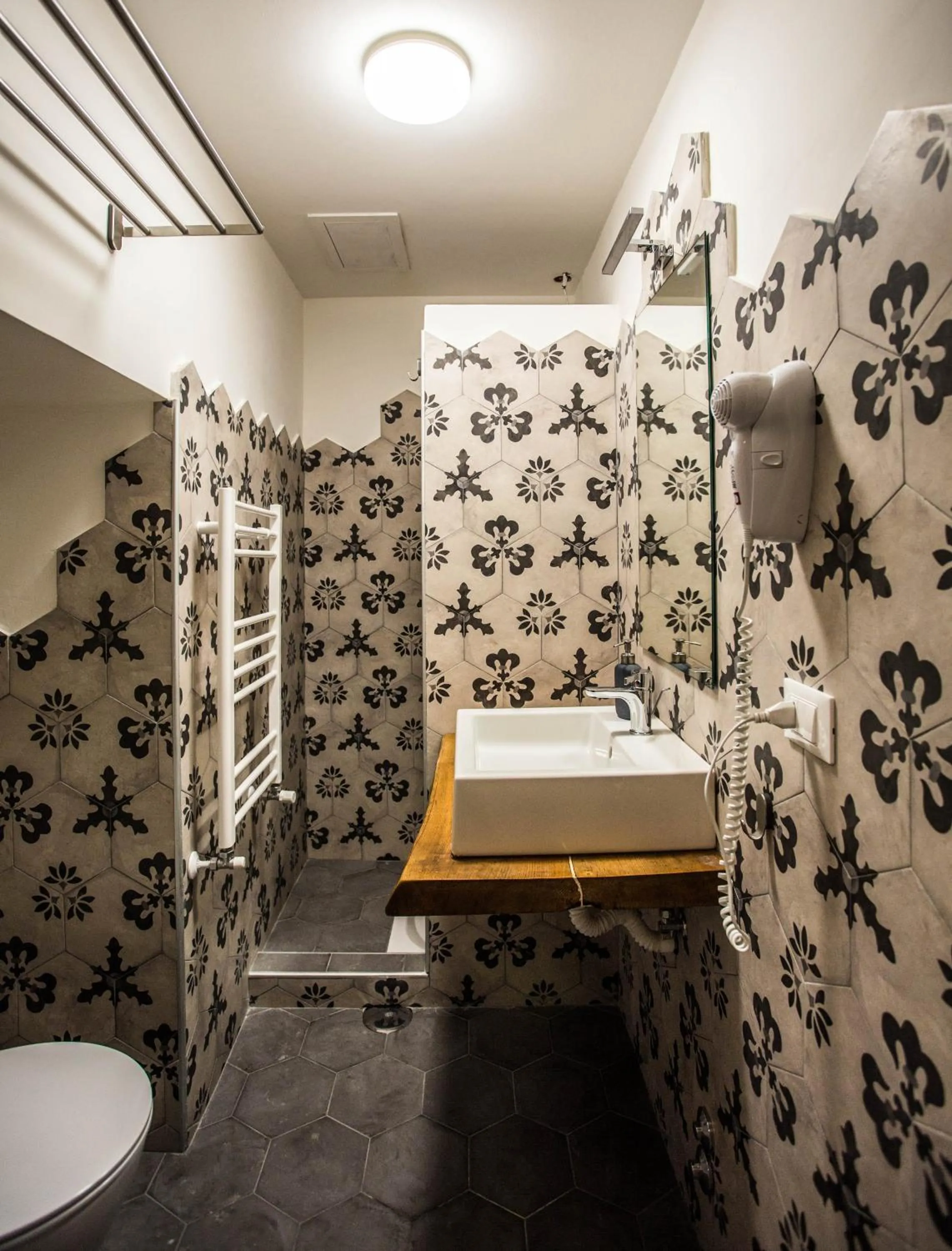 Shower in B&B La Mia Valigia