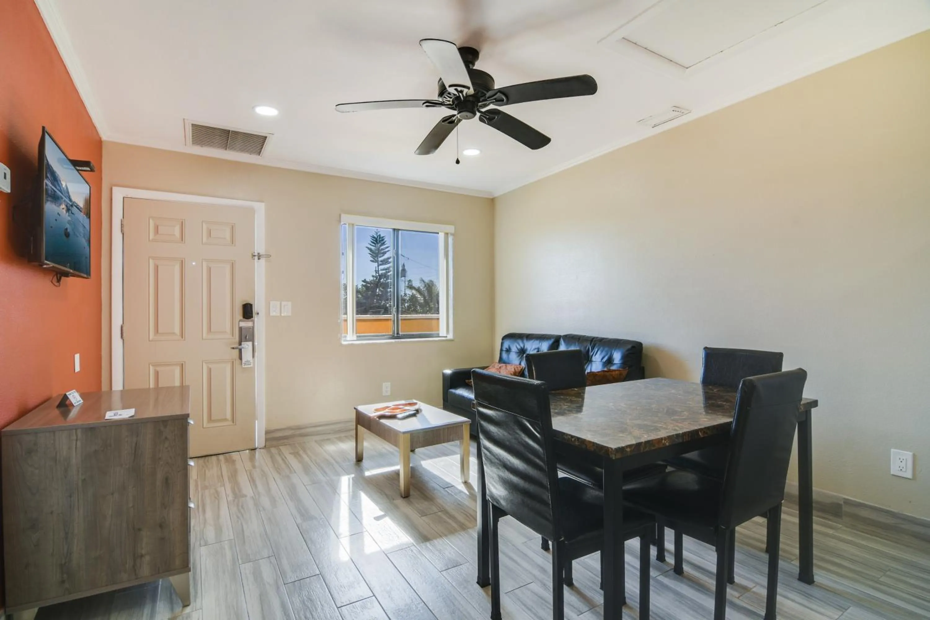 Anthony's on the Beach