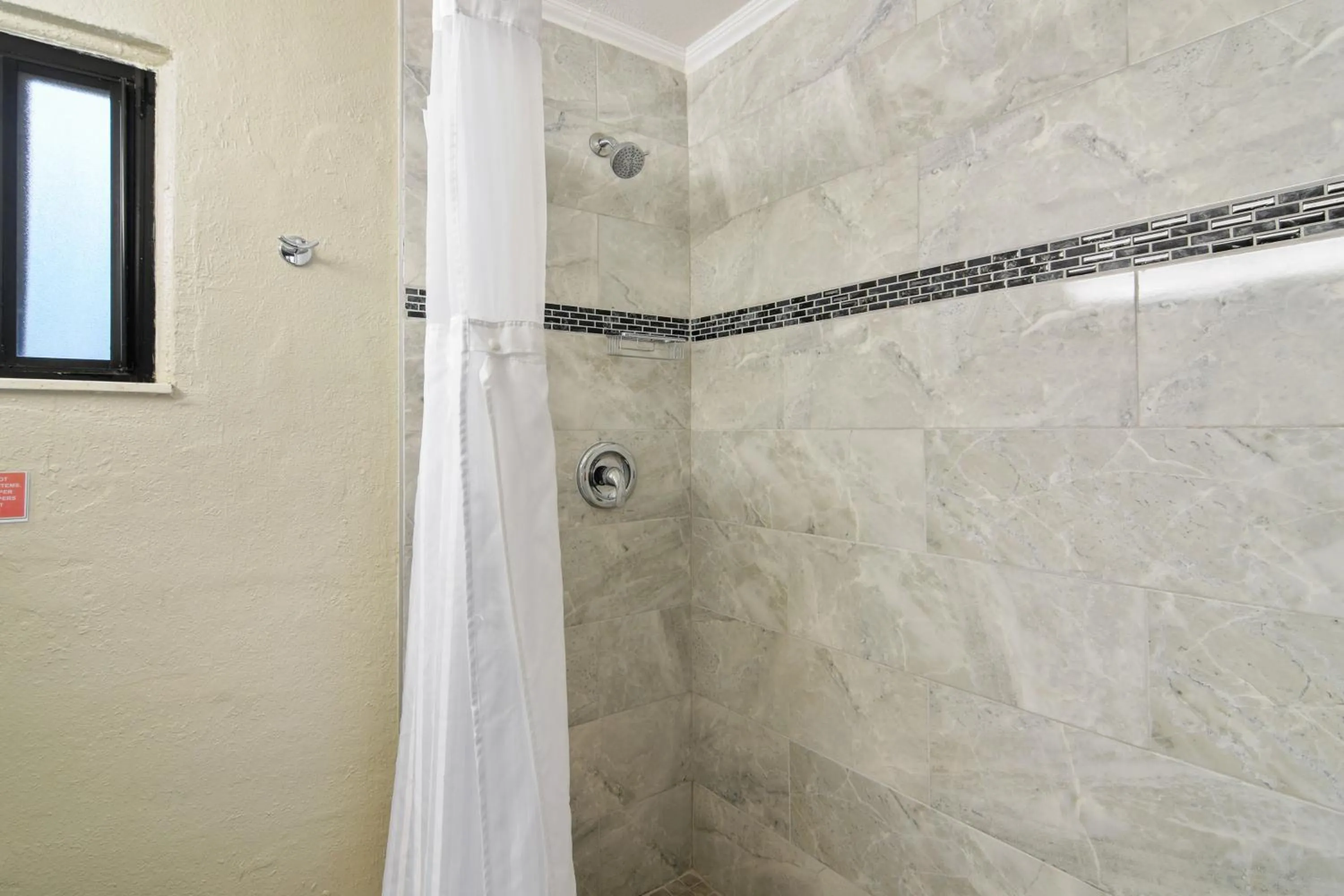 Shower in Anthony's on the Beach