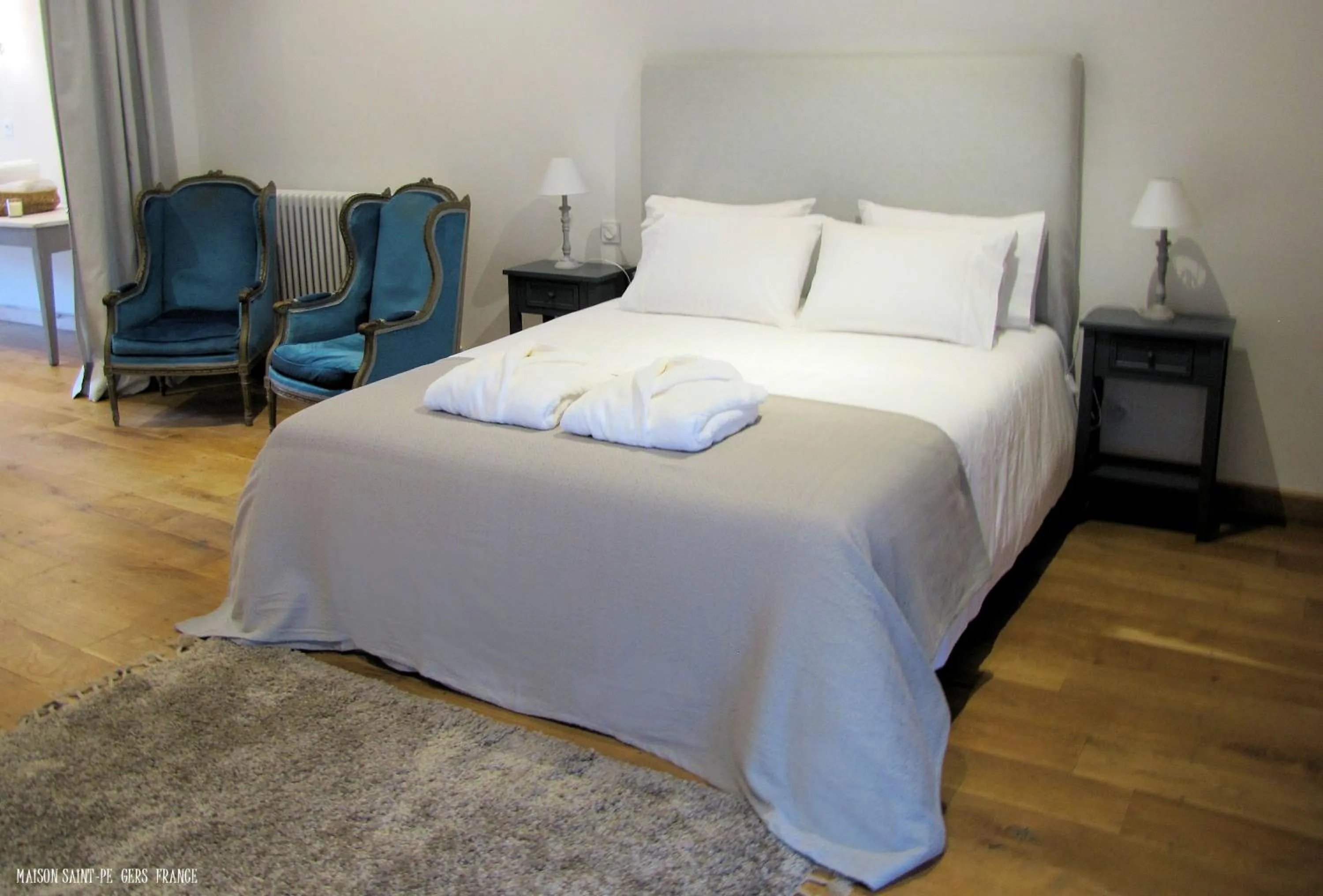 Bed in Maison Saint-Pé (Gers)