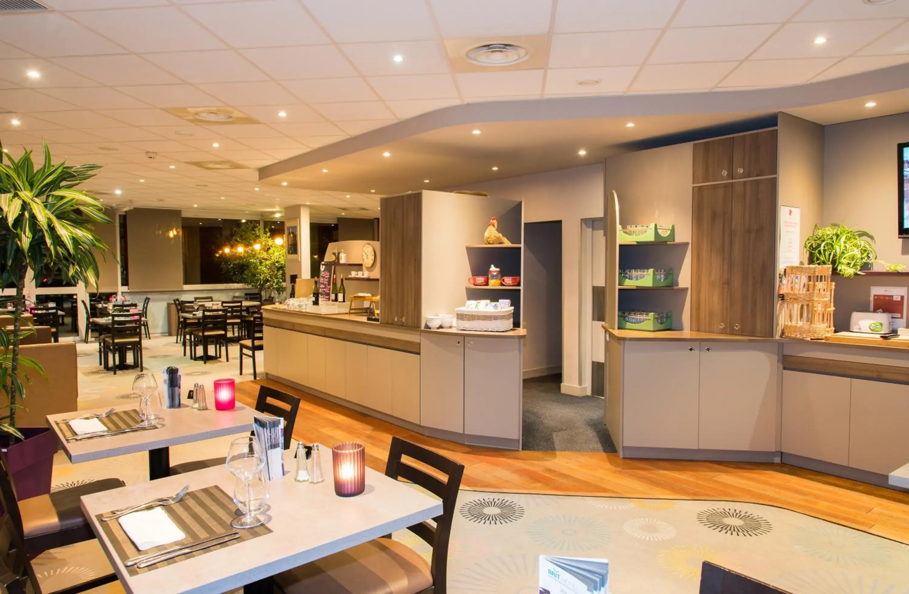 Restaurant/places to eat in Brit Hotel Tours Sud – Le Cheops Restaurant/places to eat in Brit Hotel Tours Sud – Le Cheops