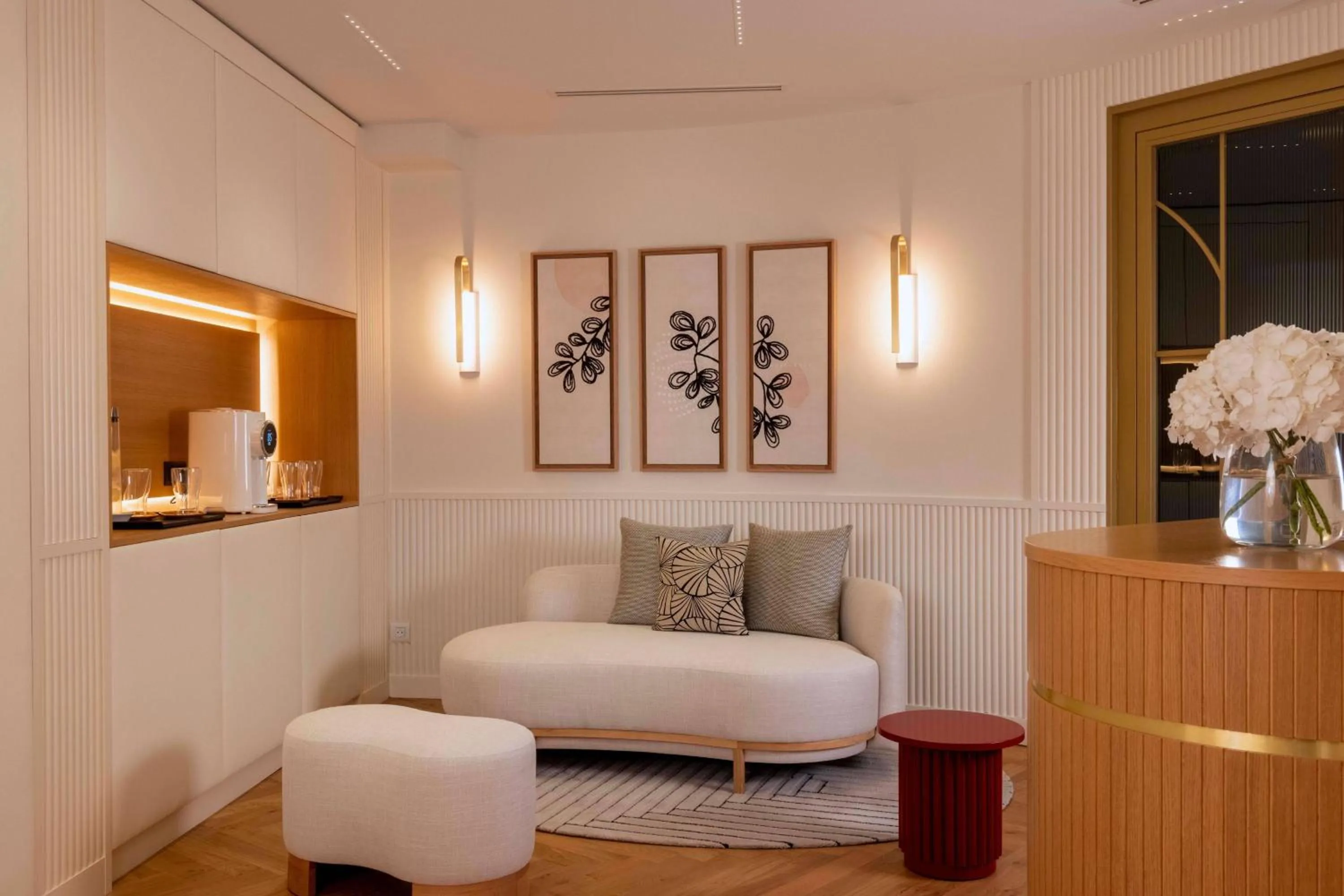 Lobby or reception in Maison Rouge Strasbourg Hotel & Spa, Autograph Collection