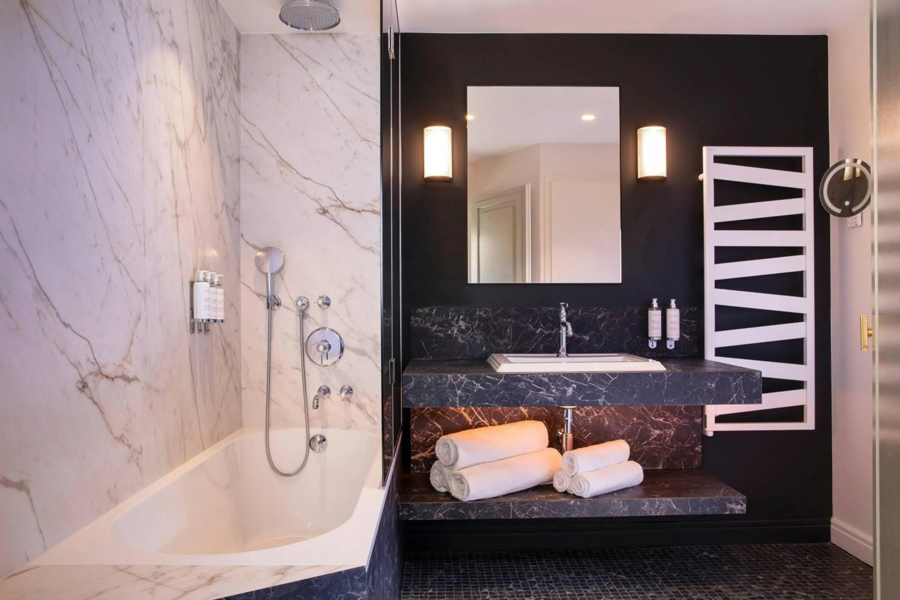 Bathroom in Maison Rouge Strasbourg Hotel & Spa, Autograph Collection