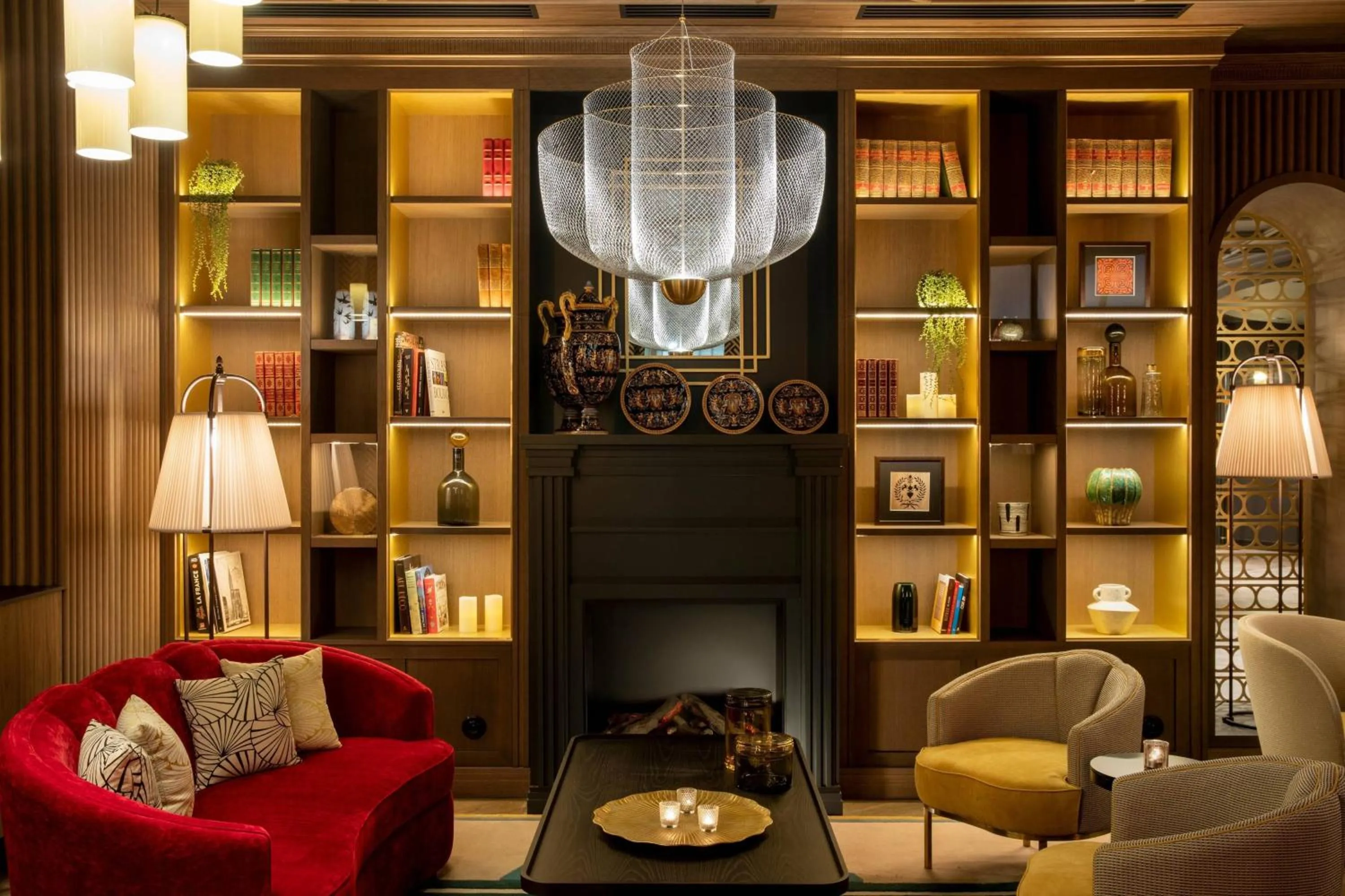 Lounge or bar in Maison Rouge Strasbourg Hotel & Spa, Autograph Collection