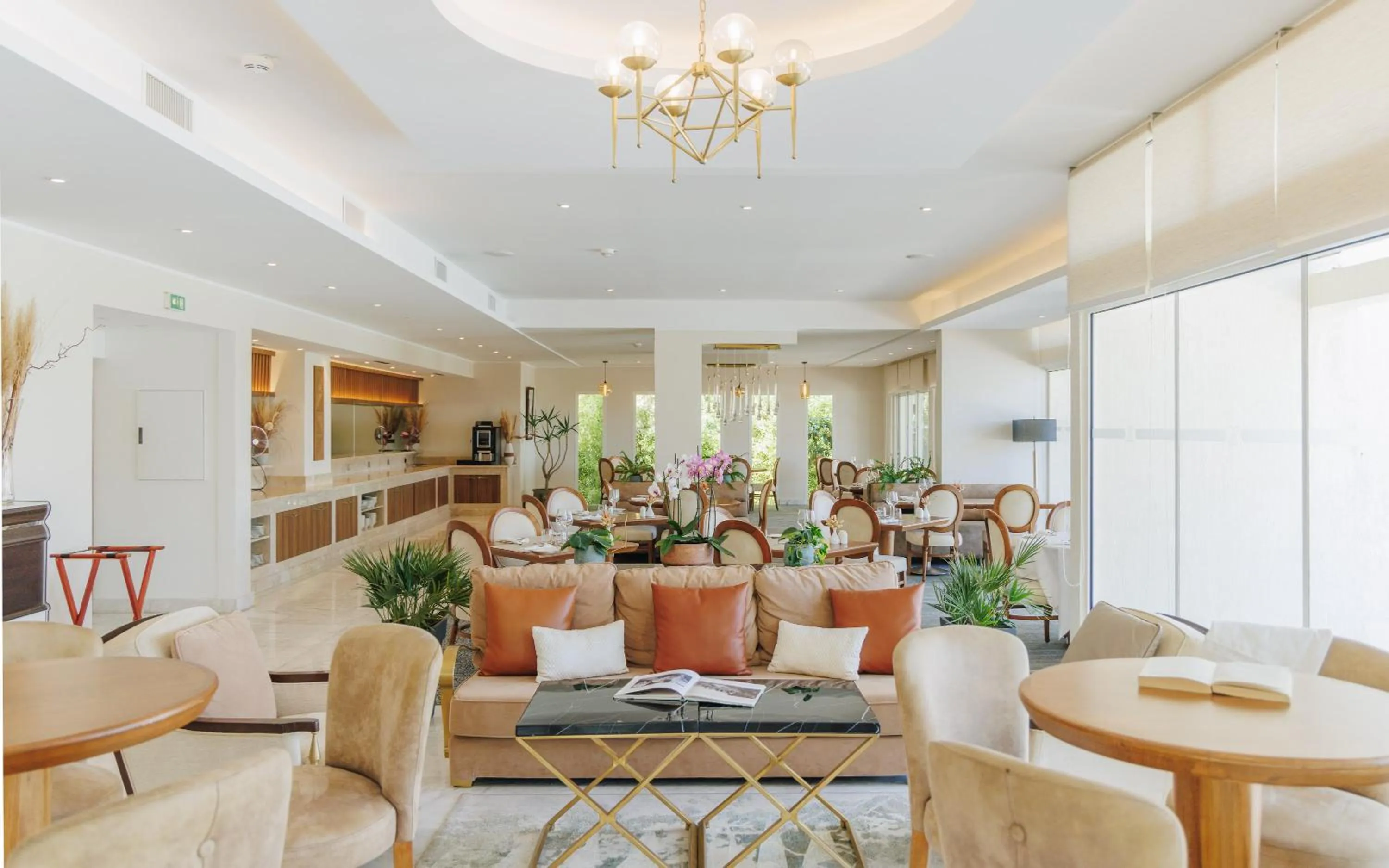 Restaurant/places to eat in Hotel Corsica & Spa Serena