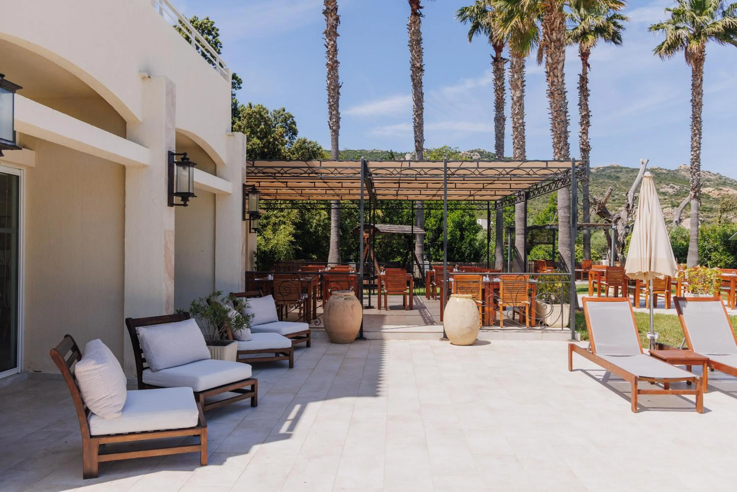 Patio in Hotel Corsica & Spa Serena