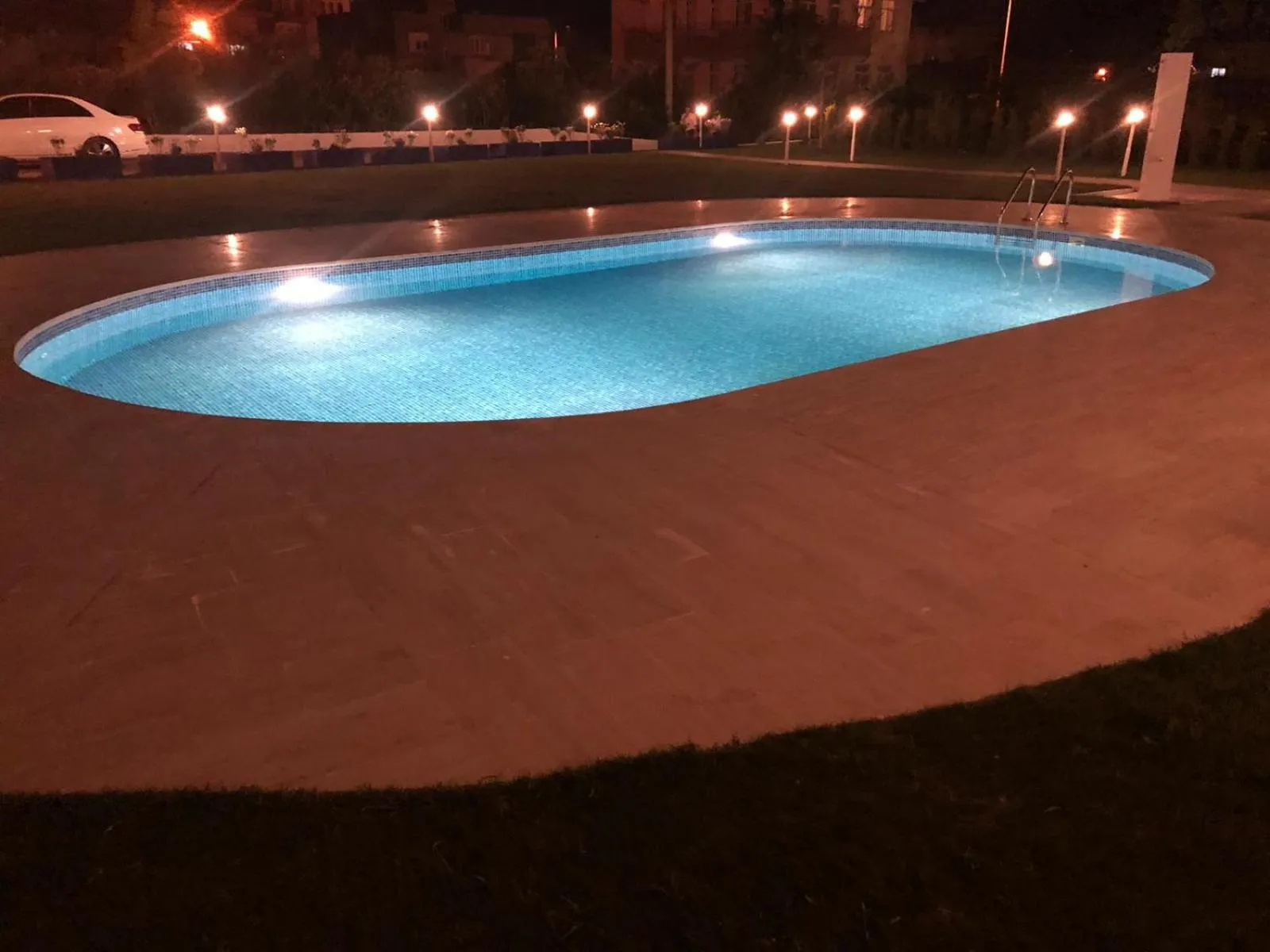 Swimming pool in Aroma Butik Hotel