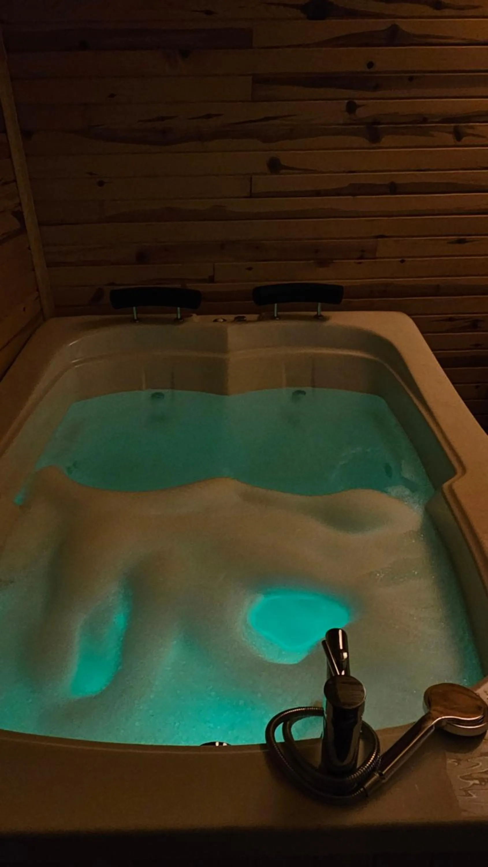 Hot Tub in Aroma Butik Hotel