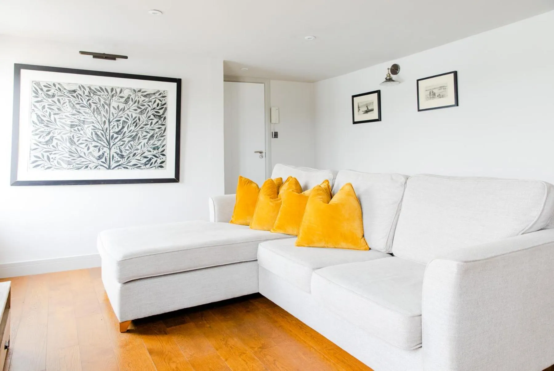 One-Bedroom Apartment in Star & Garter