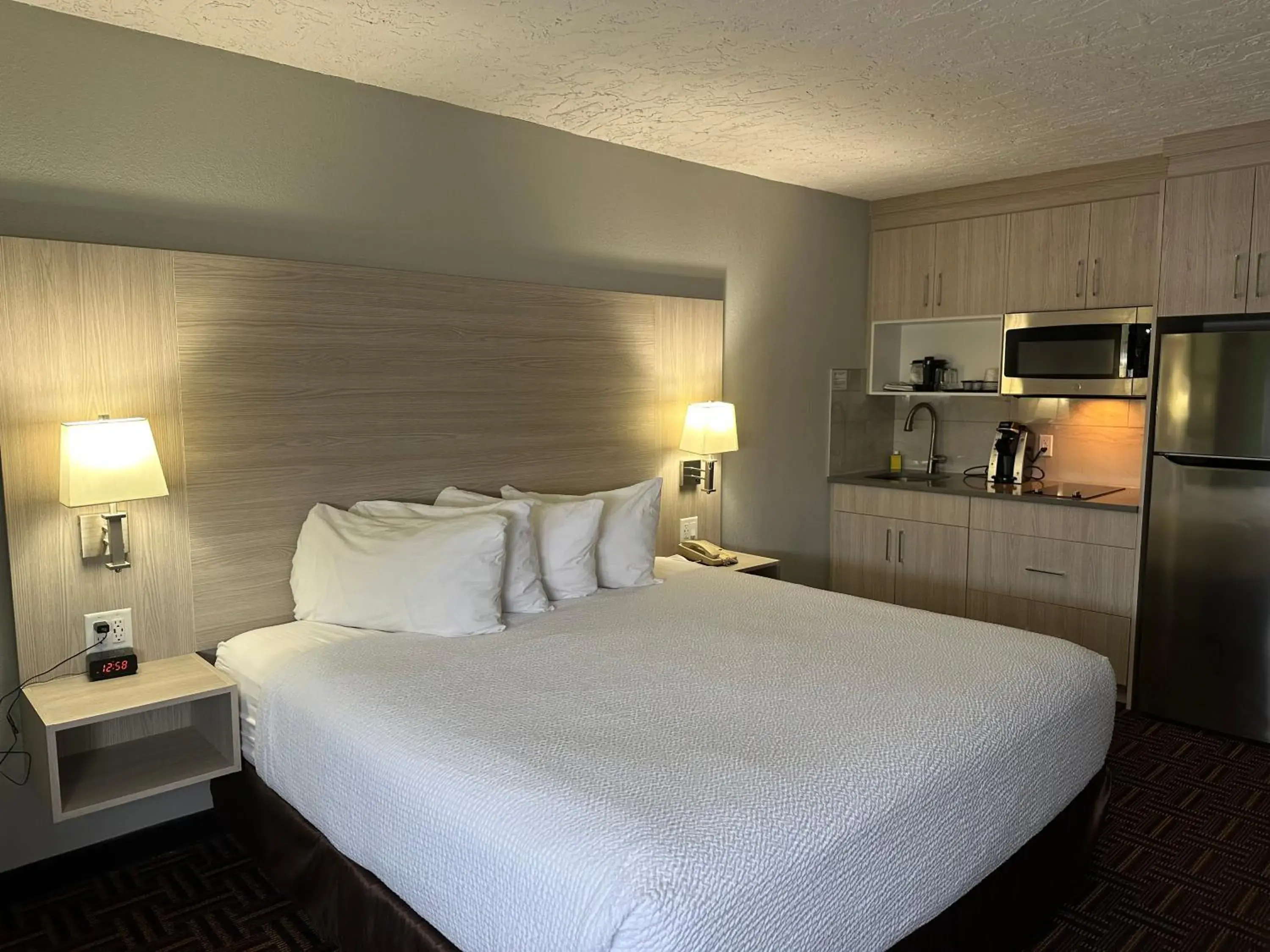 Bed in Wyndham Garden Medicine Hat Conference Center Bed in Wyndham Garden Medicine Hat Conference Center