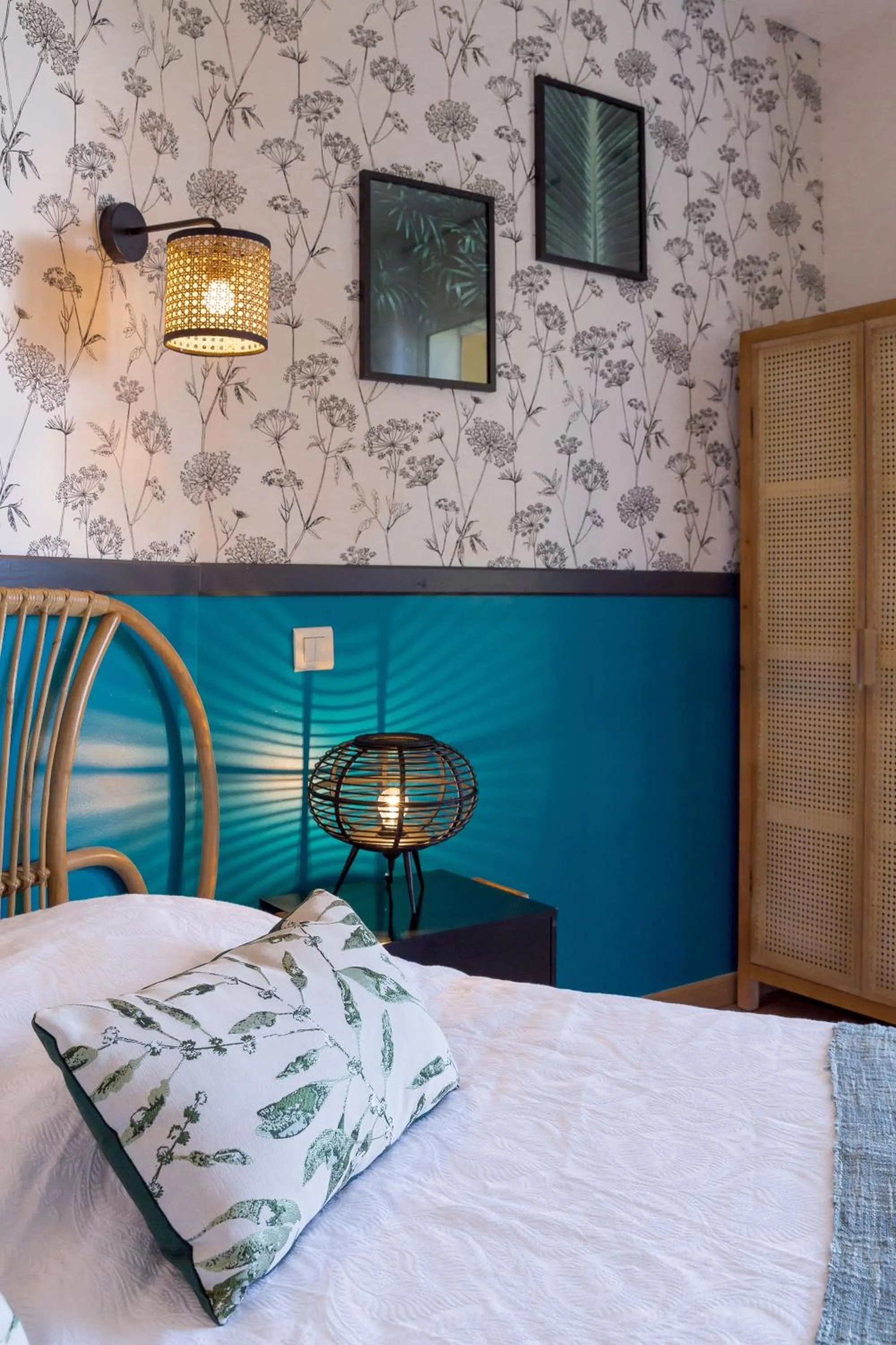 Bed in "Cap Riviera" Hotel & Restaurant Saint Aygulf