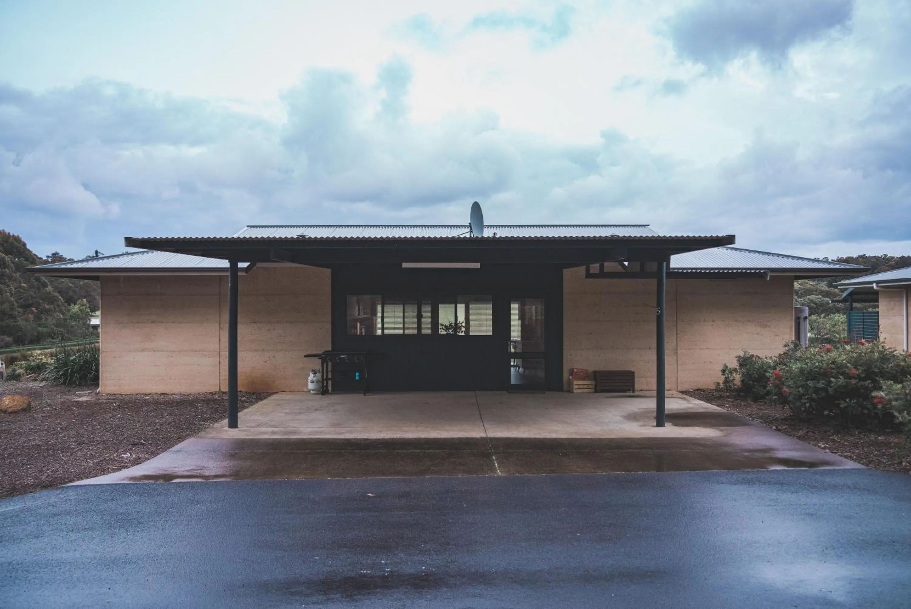 Parking in Tanah Marah