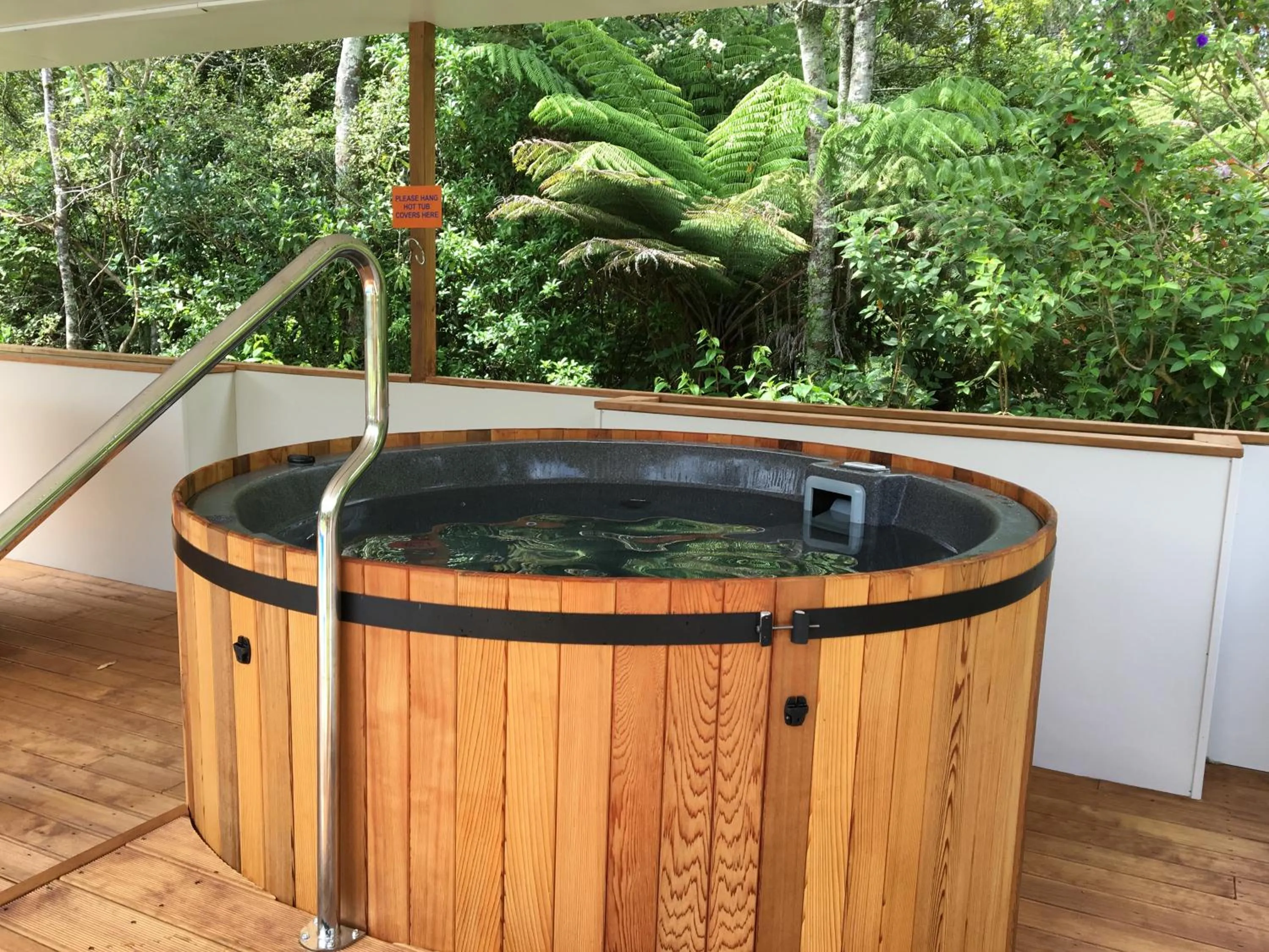 Hot Tub in Sapphire Springs Holiday Park and Thermal Pools