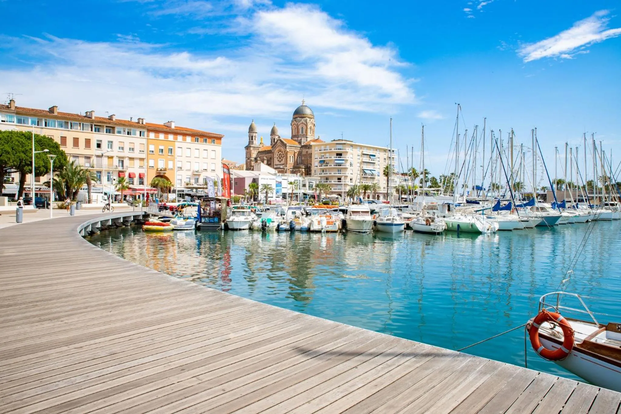 Nearby landmark in Hôtel de Flore