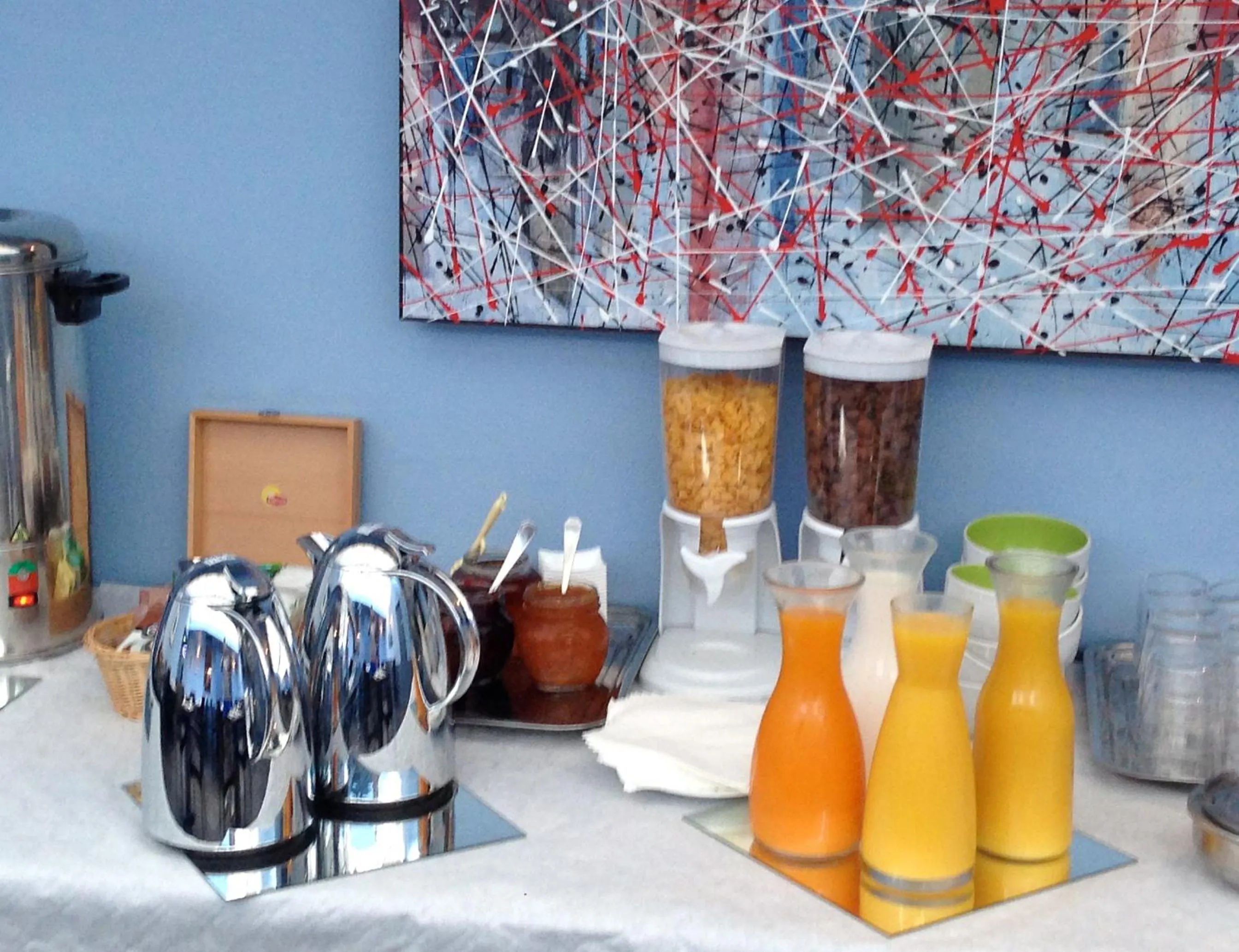 Buffet breakfast in Hôtel de Flore