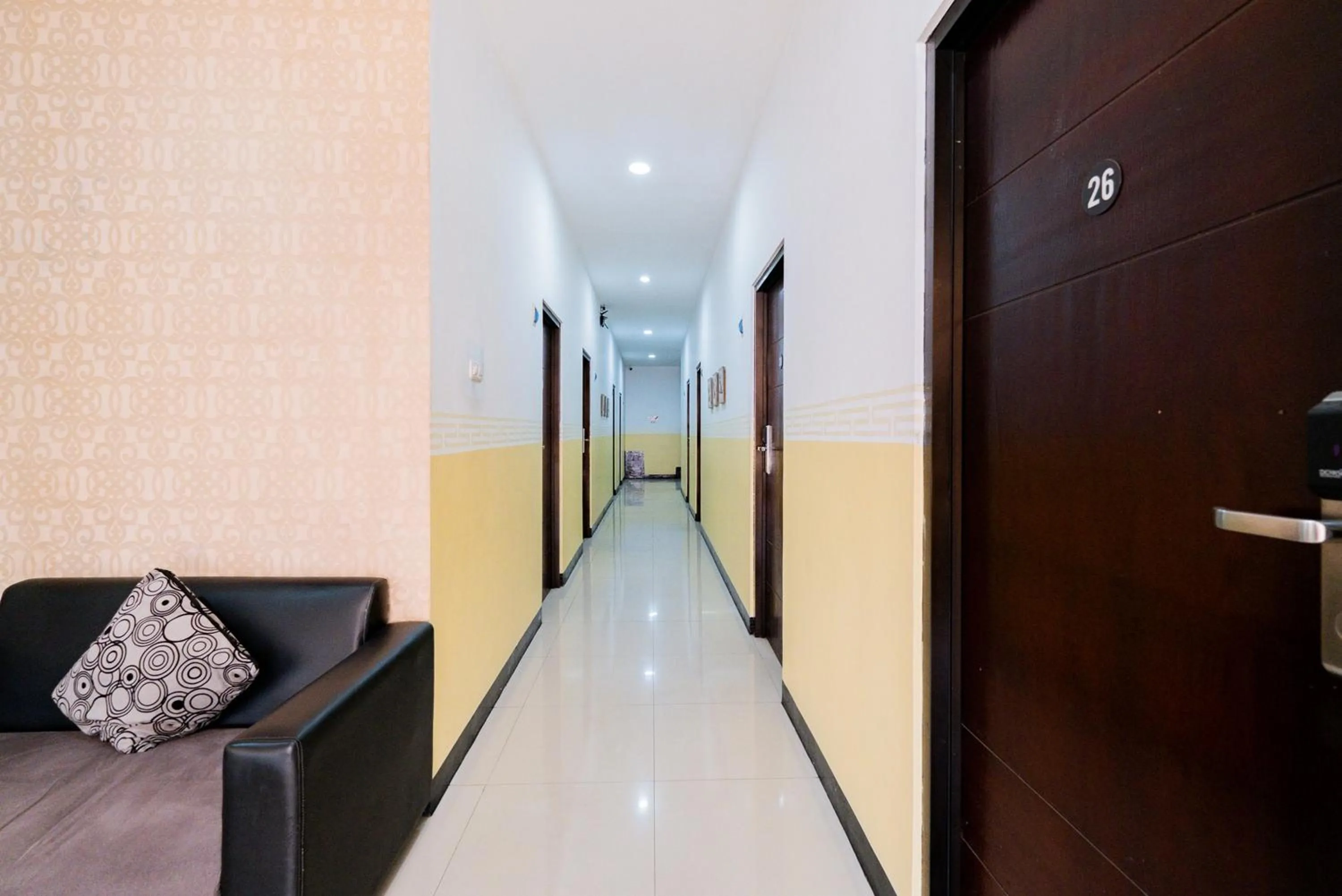 Property building in RedDoorz near Taman Krida Budaya Malang