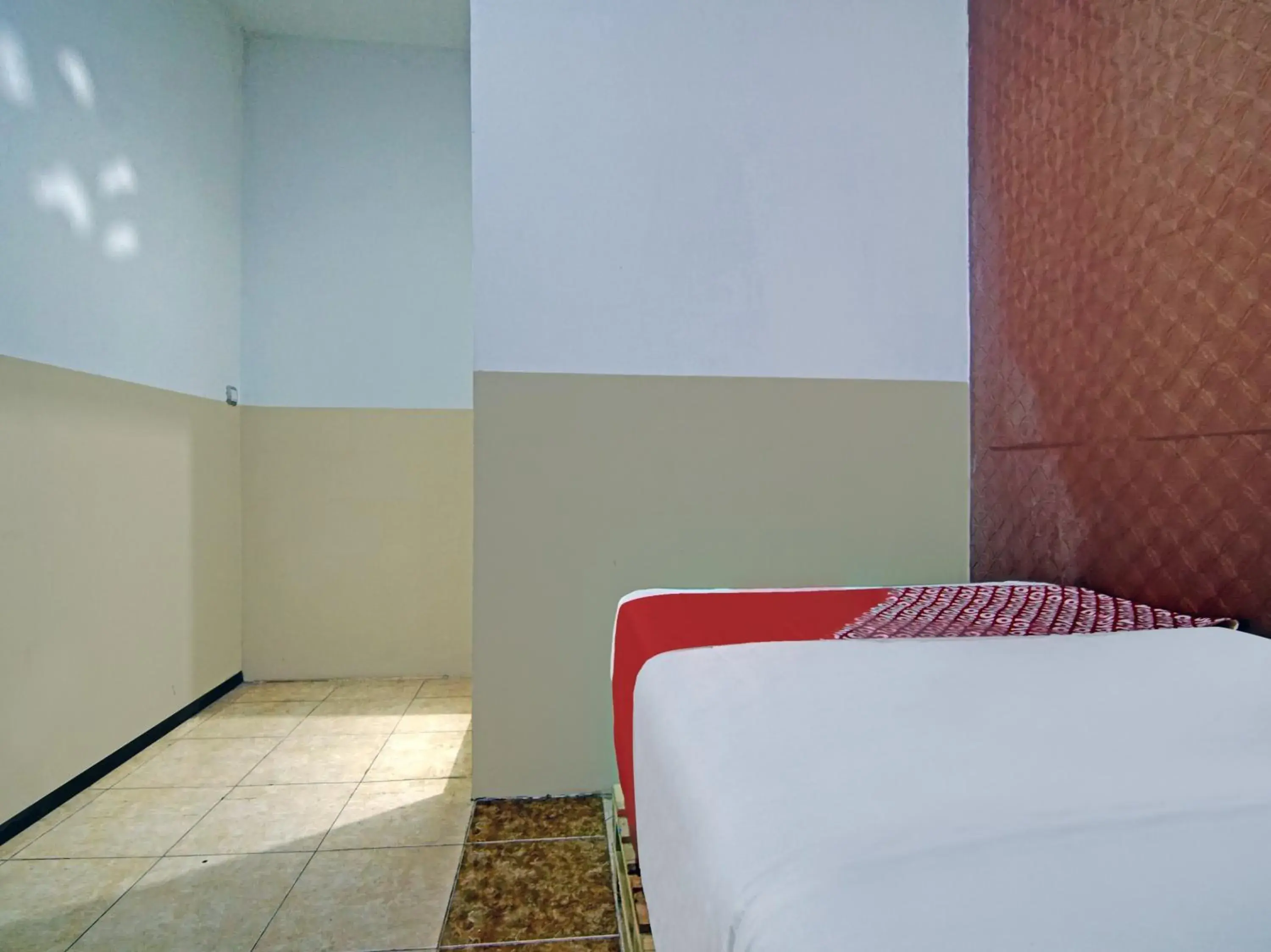 Bedroom, Bed in OYO 90358 Poris Residence Syariah