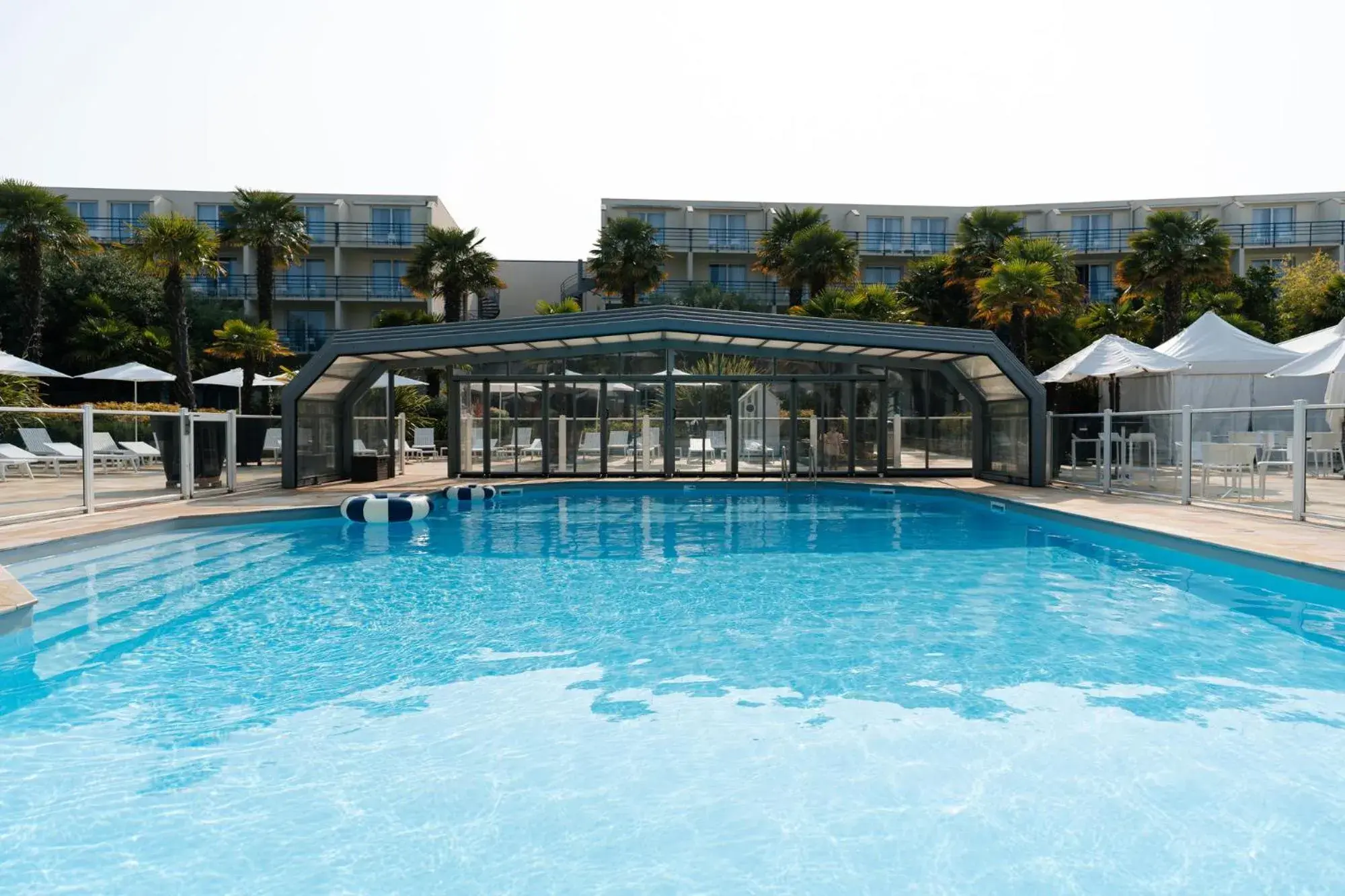 Swimming pool in Westotel Nantes Atlantique Swimming pool in Westotel Nantes Atlantique