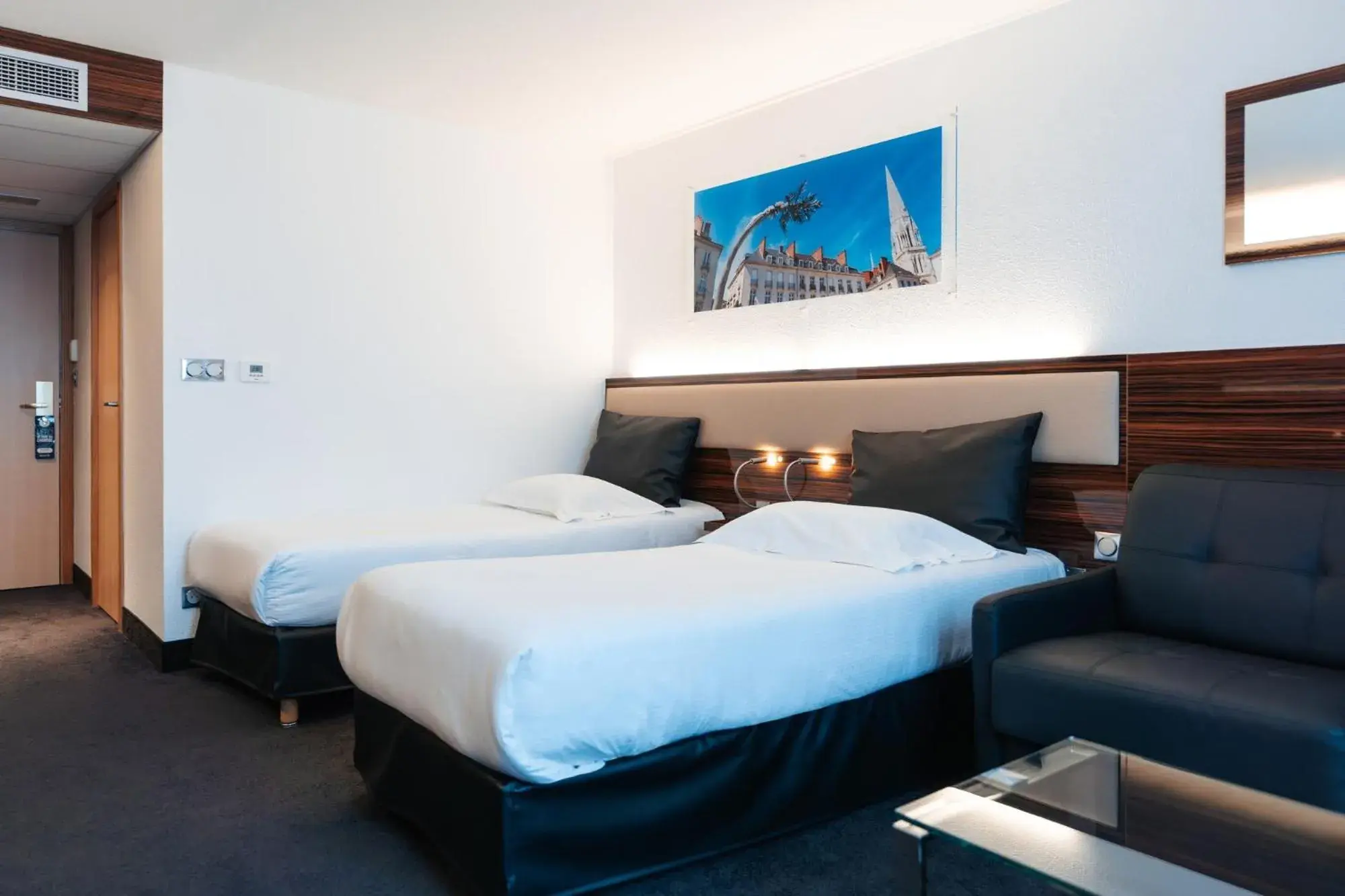 Deluxe Twin Room in Westotel Nantes Atlantique Deluxe Twin Room in Westotel Nantes Atlantique