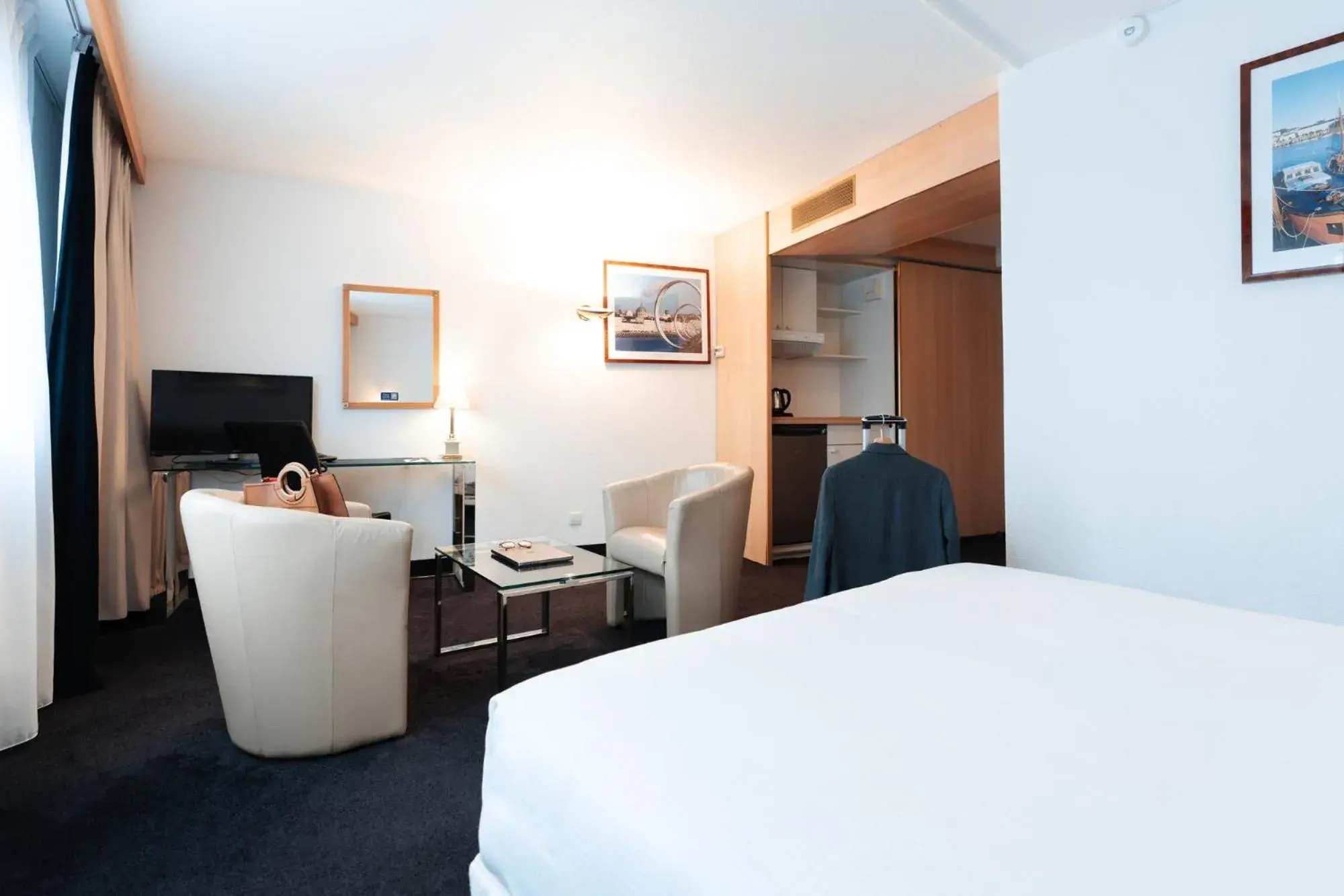 Budget Double Room in Westotel Nantes Atlantique Budget Double Room in Westotel Nantes Atlantique