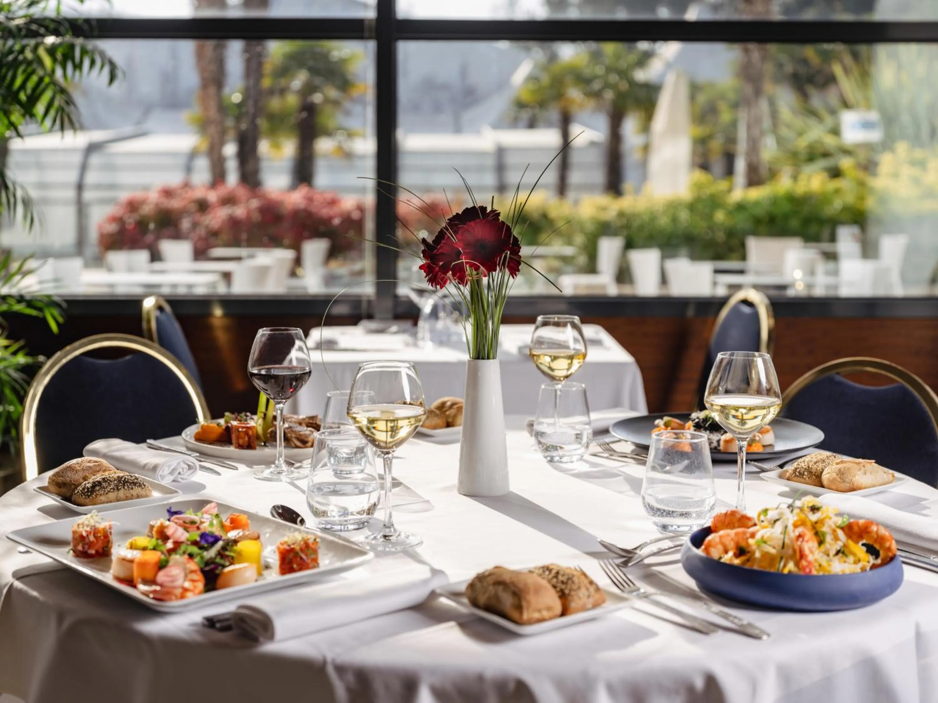 Restaurant/places to eat in Westotel Nantes Atlantique