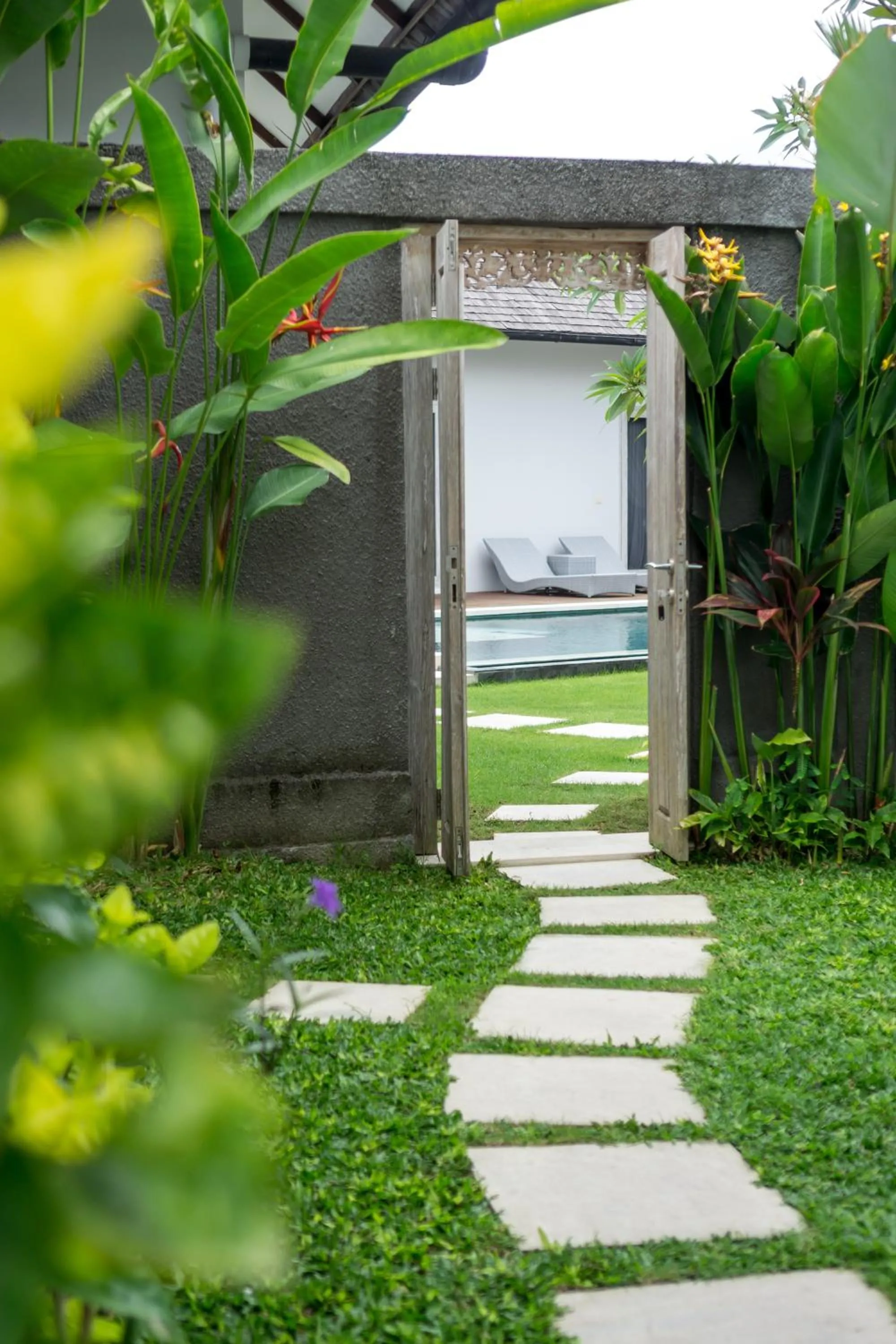 Facade/entrance in Villa Hiburan 2 by Villa Finder