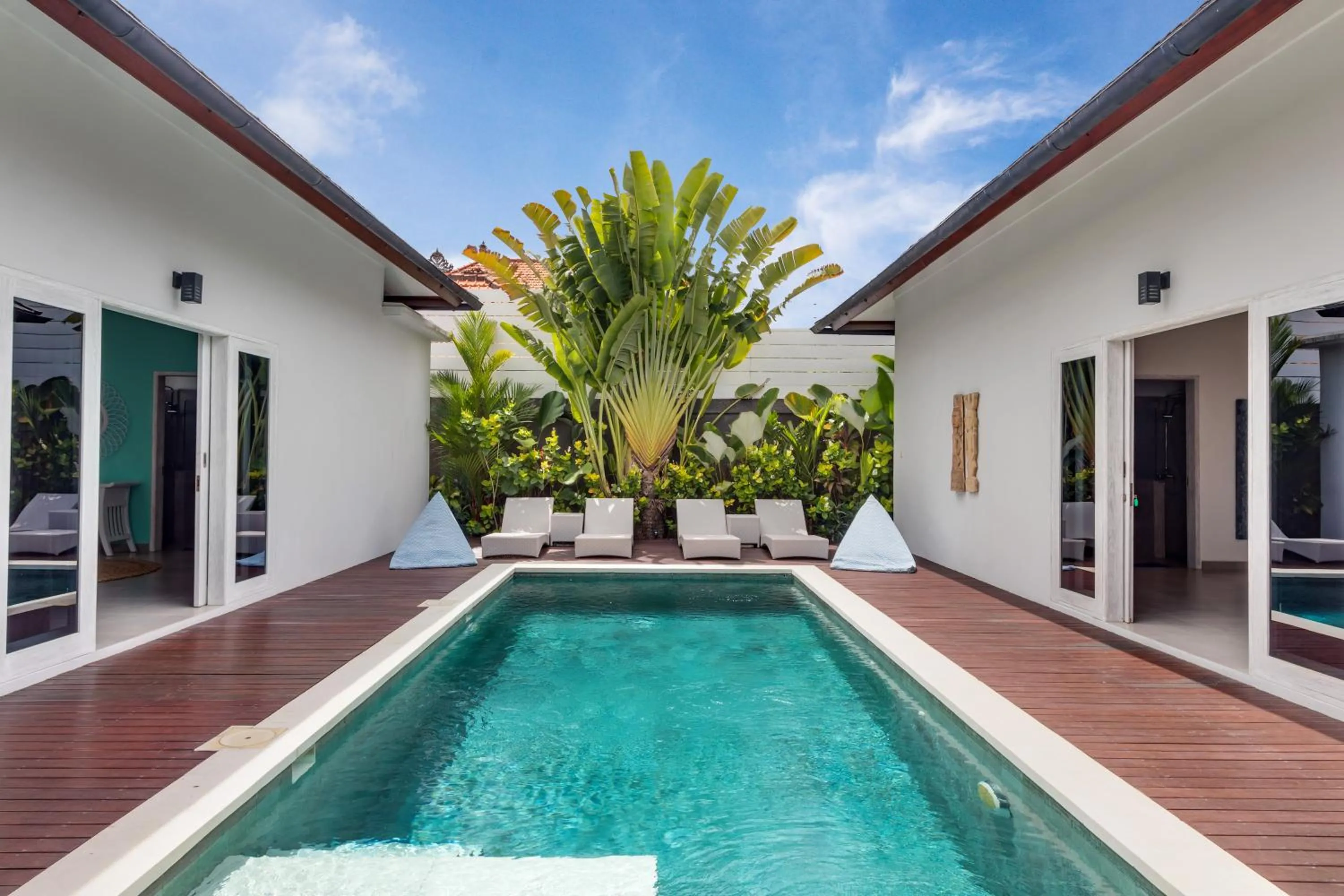 Swimming pool in Villa Hiburan 2 by Villa Finder