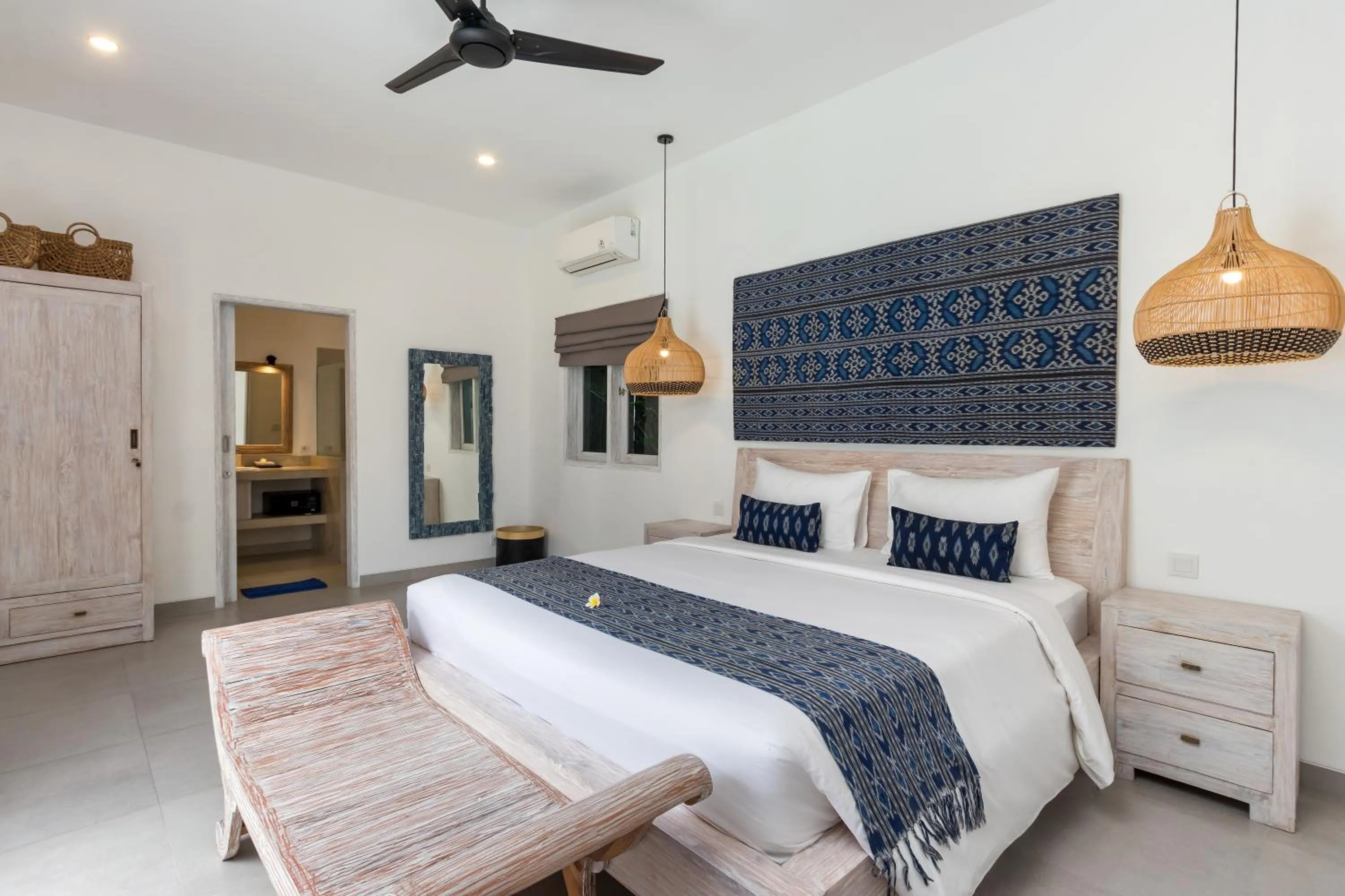 Bedroom, Bed in Villa Hiburan 2 by Villa Finder