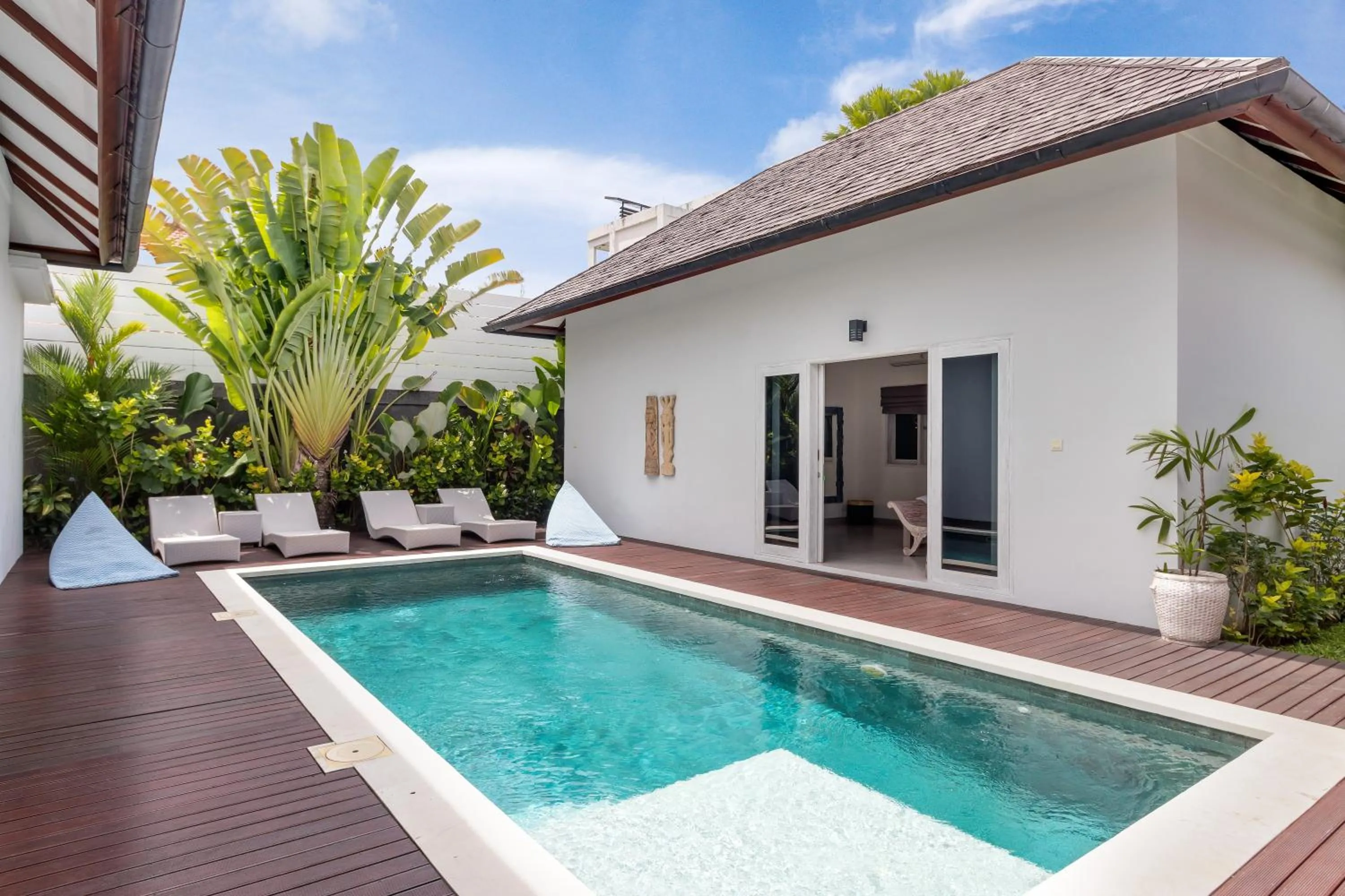 Swimming pool in Villa Hiburan 2 by Villa Finder