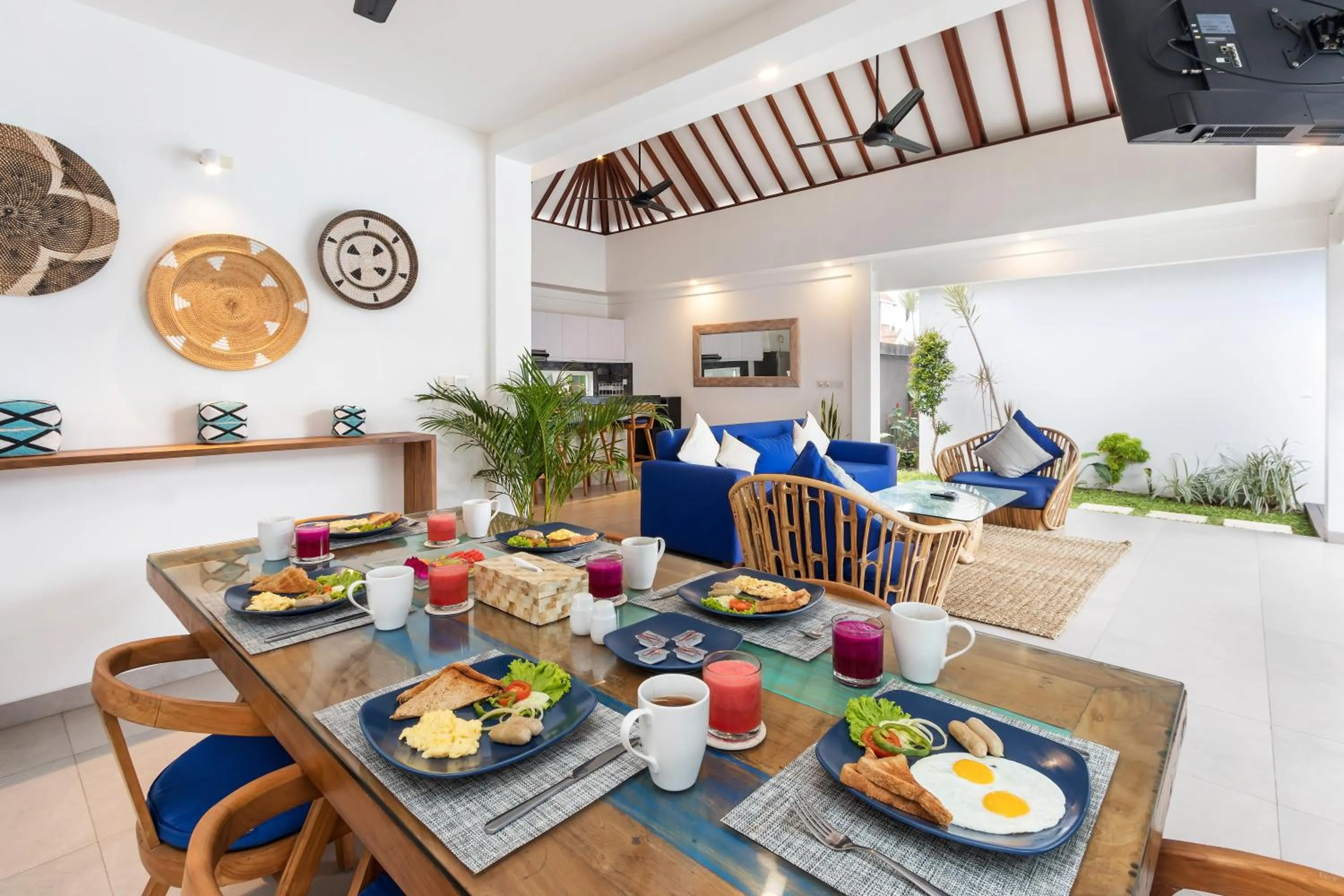 Dining area in Villa Hiburan 2 by Villa Finder