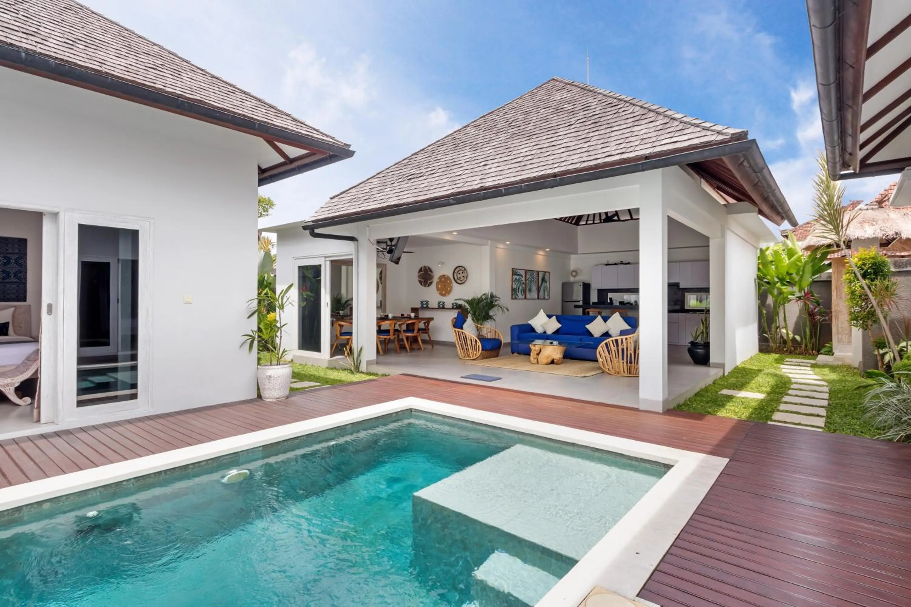 Swimming pool in Villa Hiburan 2 by Villa Finder