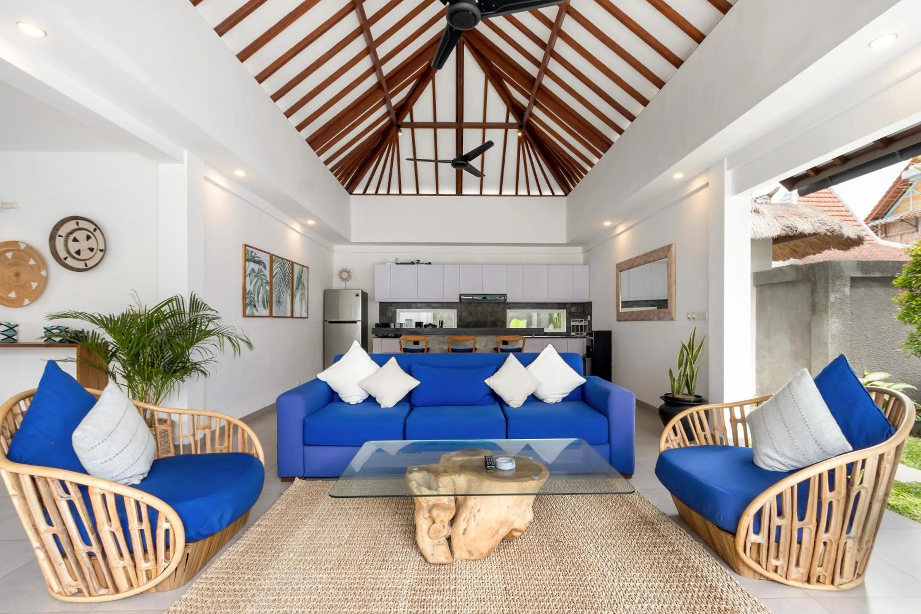 Living room in Villa Hiburan 2 by Villa Finder