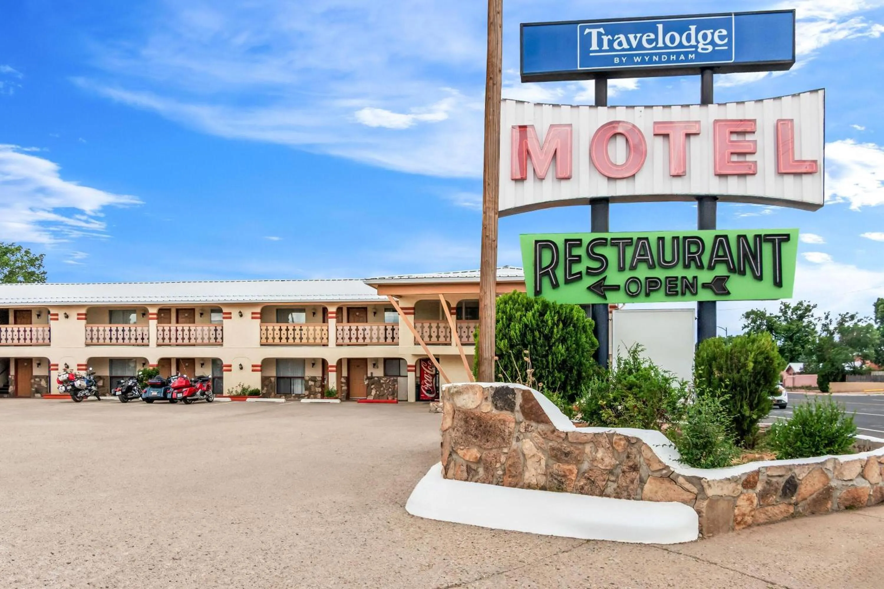 Property building in Travelodge by Wyndham Las Vegas NM