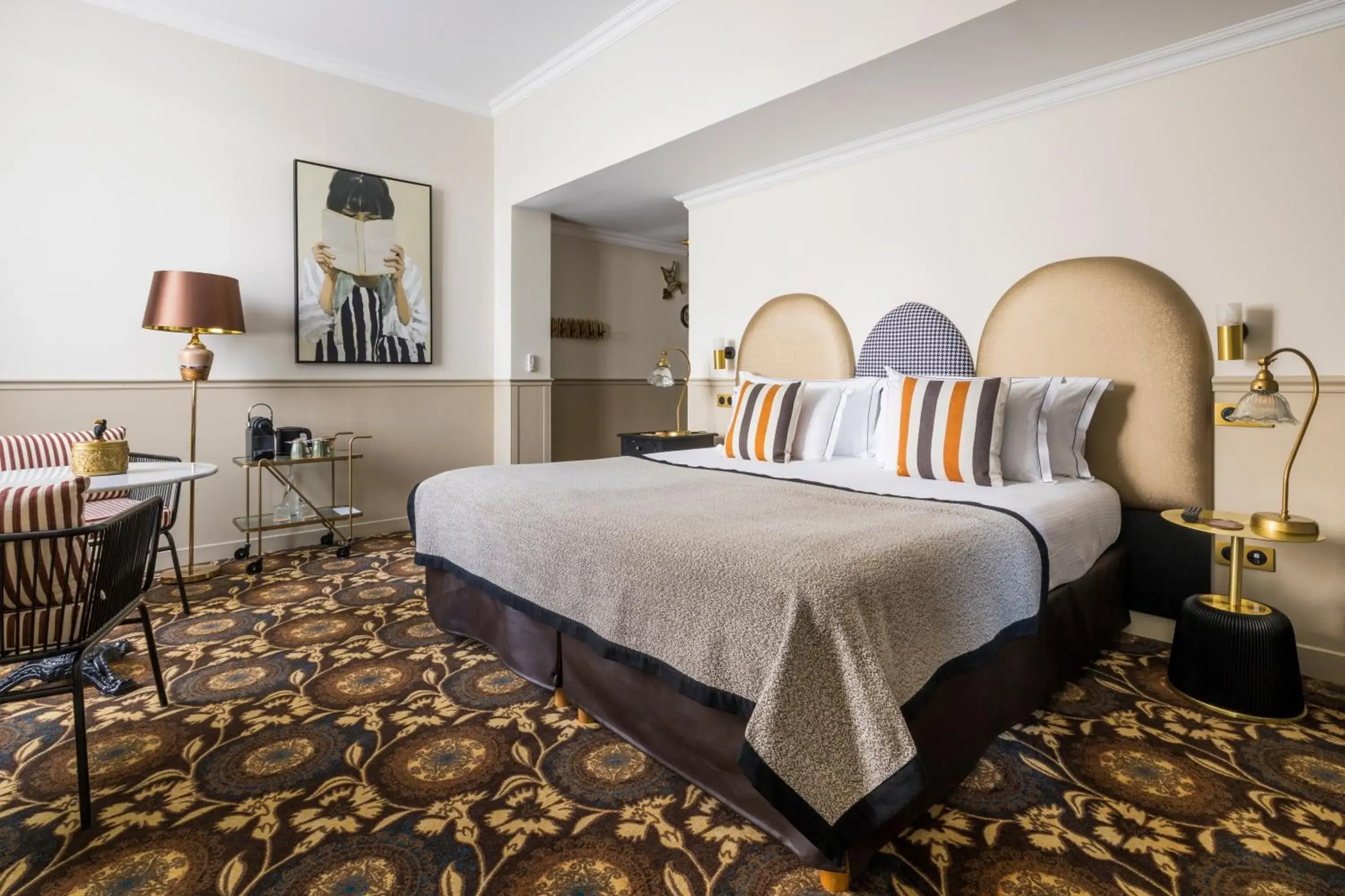 Superior Double or Twin Room Castle in Château Jeanne & The Forest - Château de Montvillargenne Superior Double or Twin Room Castle in Château Jeanne & The Forest - Château de Montvillargenne