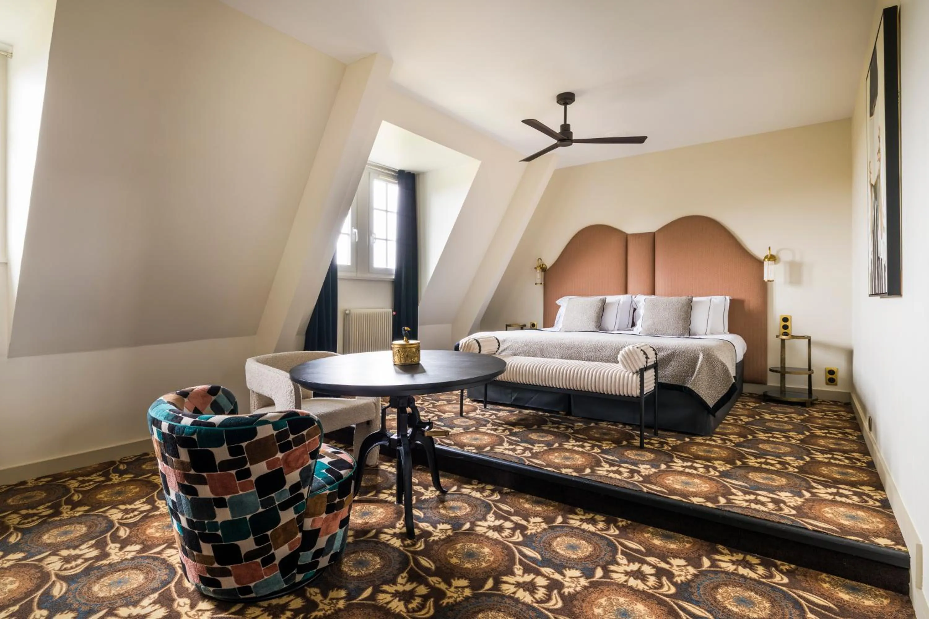 Bedroom, Bed in Château Jeanne & The Forest - Château de Montvillargenne