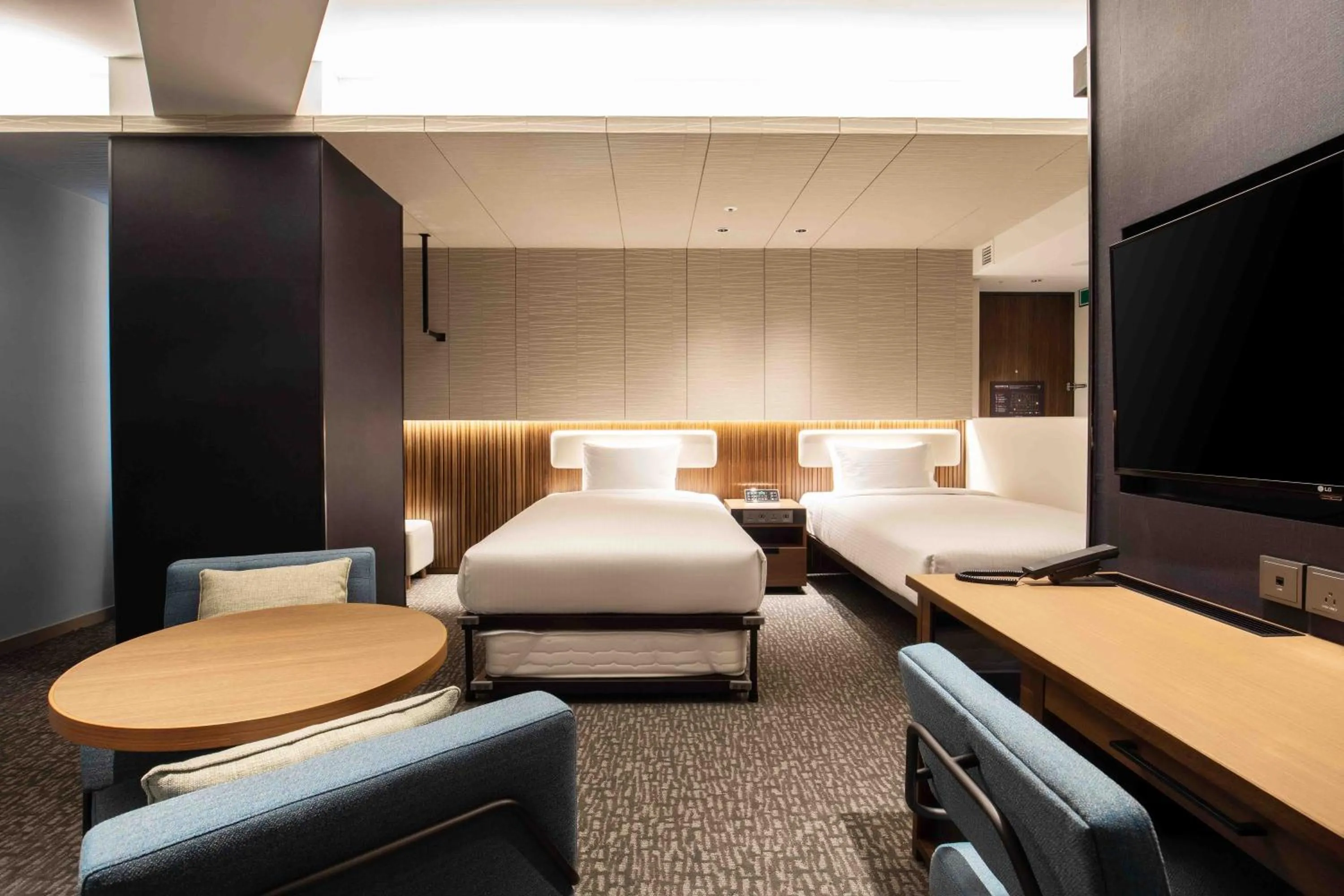 Photo of the whole room, Bed in Sotetsu Fresa Inn Seoul Myeong-dong