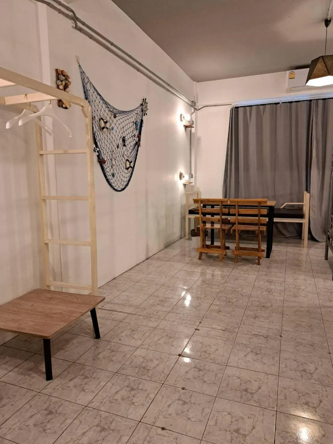 8 SLEEPER STREET Guesthouse