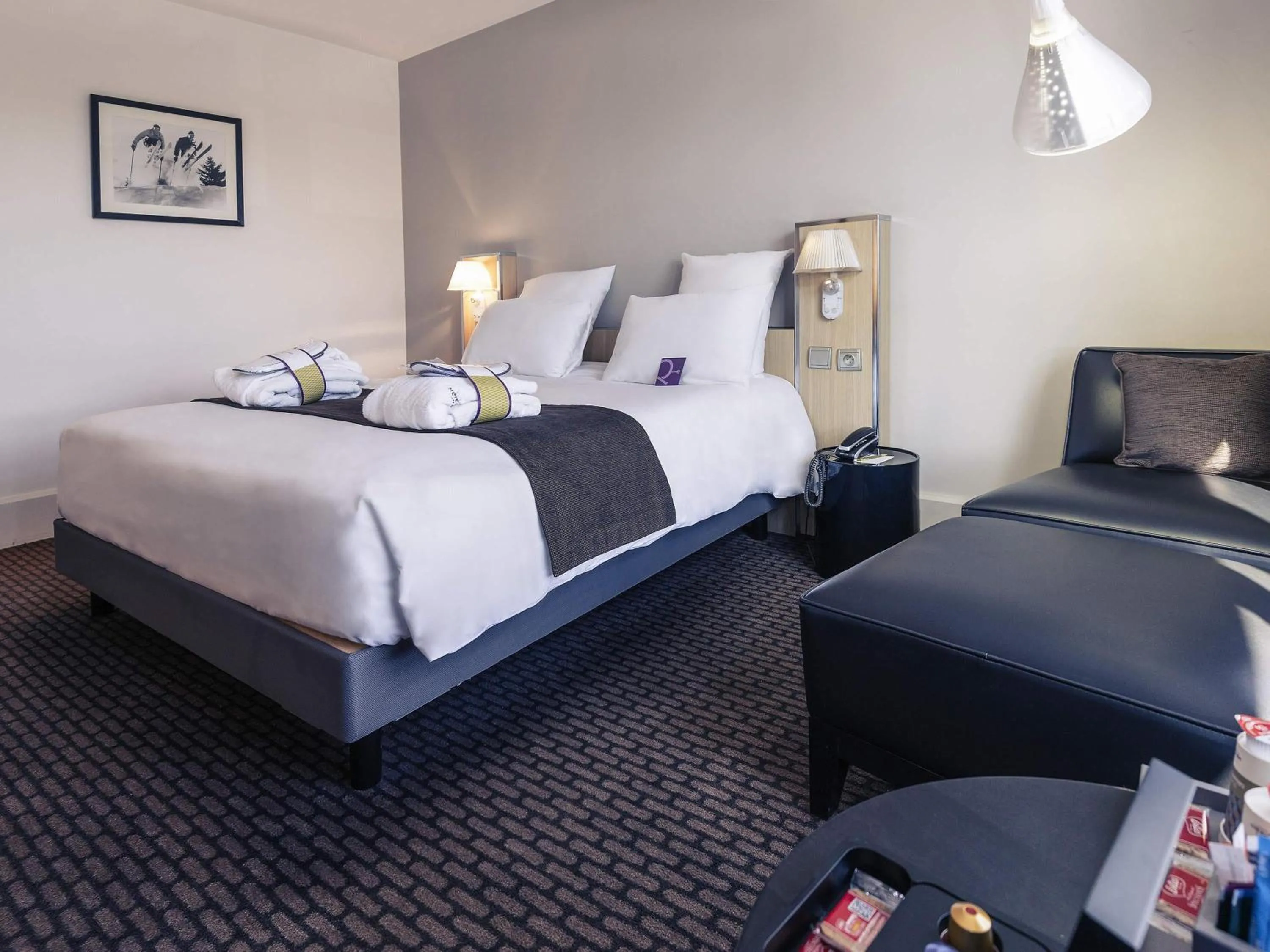 Bedroom, Bed in Hôtel Mercure Thionville Centre Porte du Luxembourg