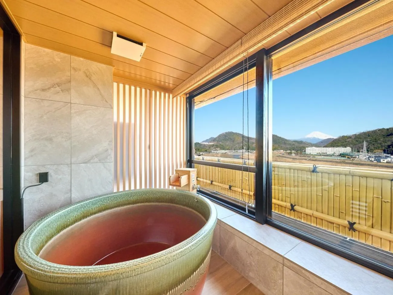 Hot Spring Bath in Fugaku Hanabusa