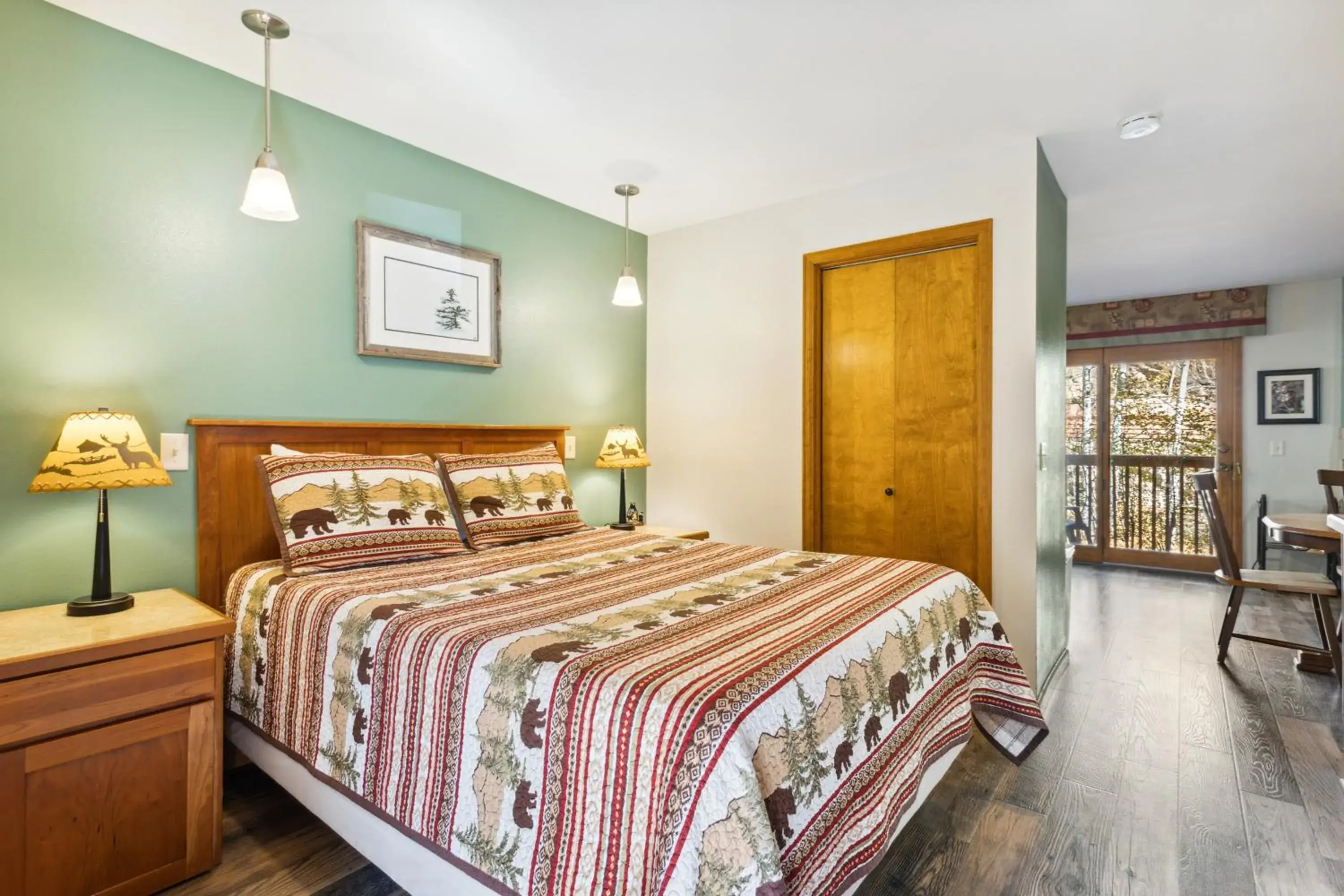 Bed in Ponderosa Lodge Bed in Ponderosa Lodge