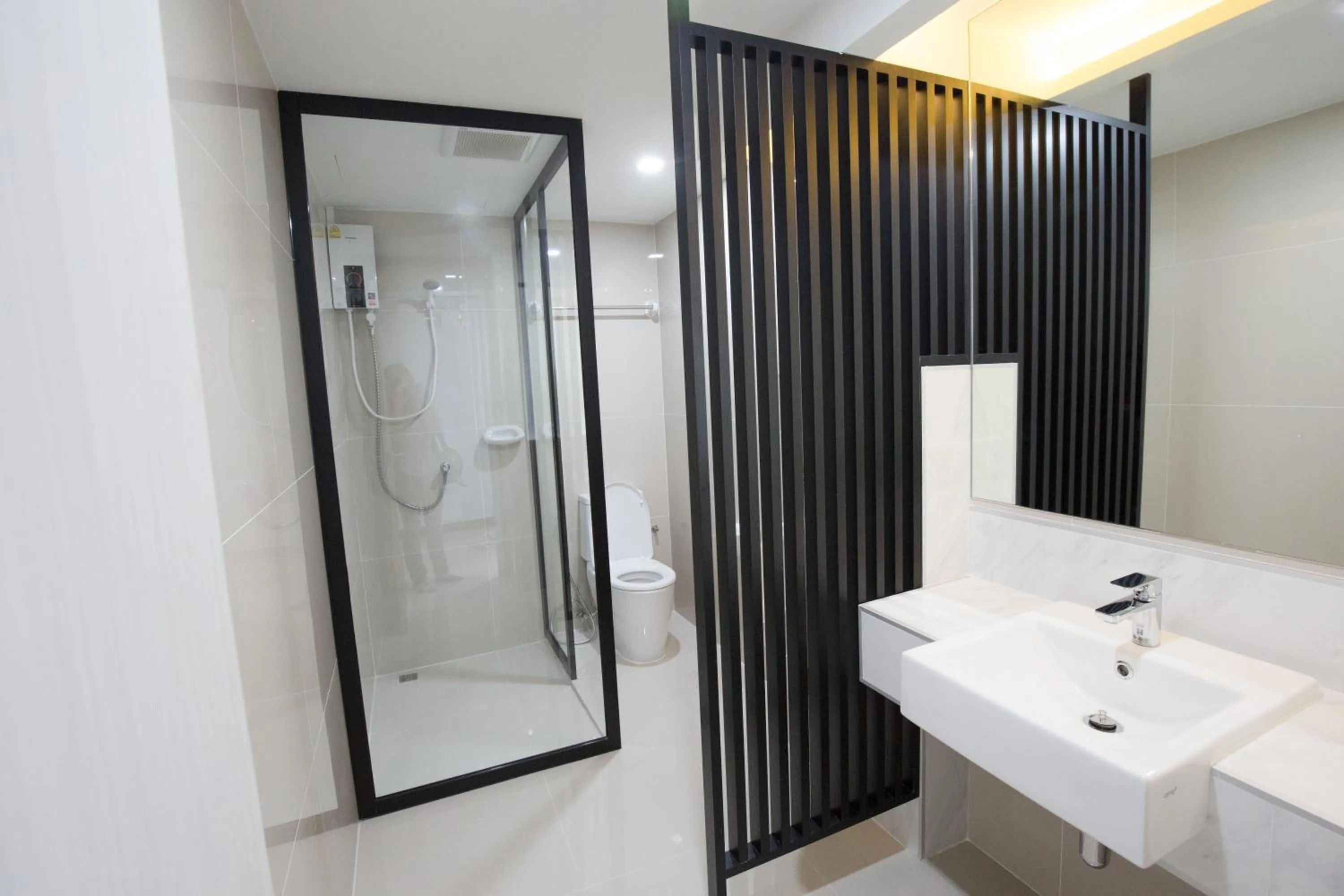 Bathroom in Lucky panda Hotel