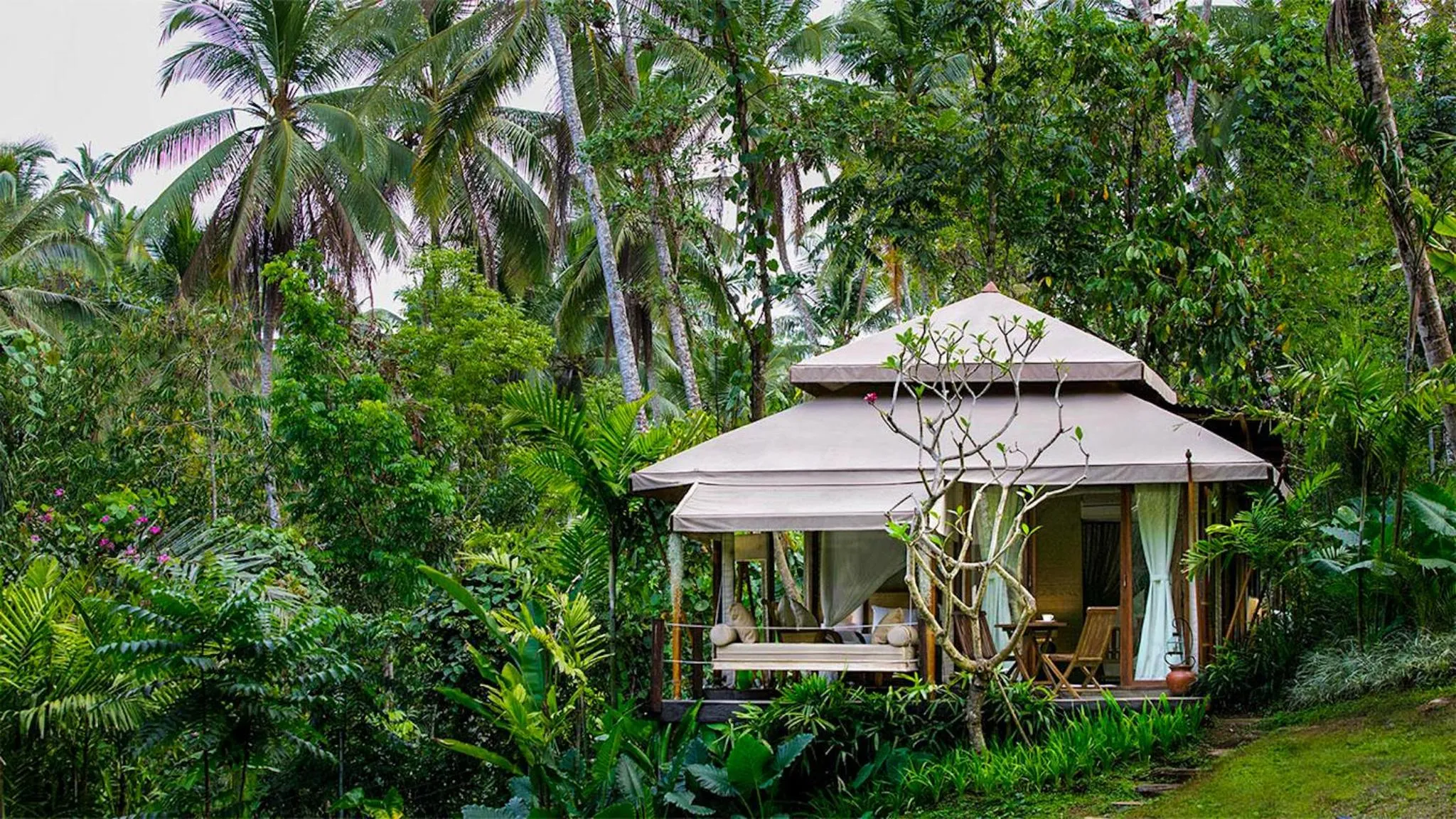 Property building in Galalima Glamping by AGATA