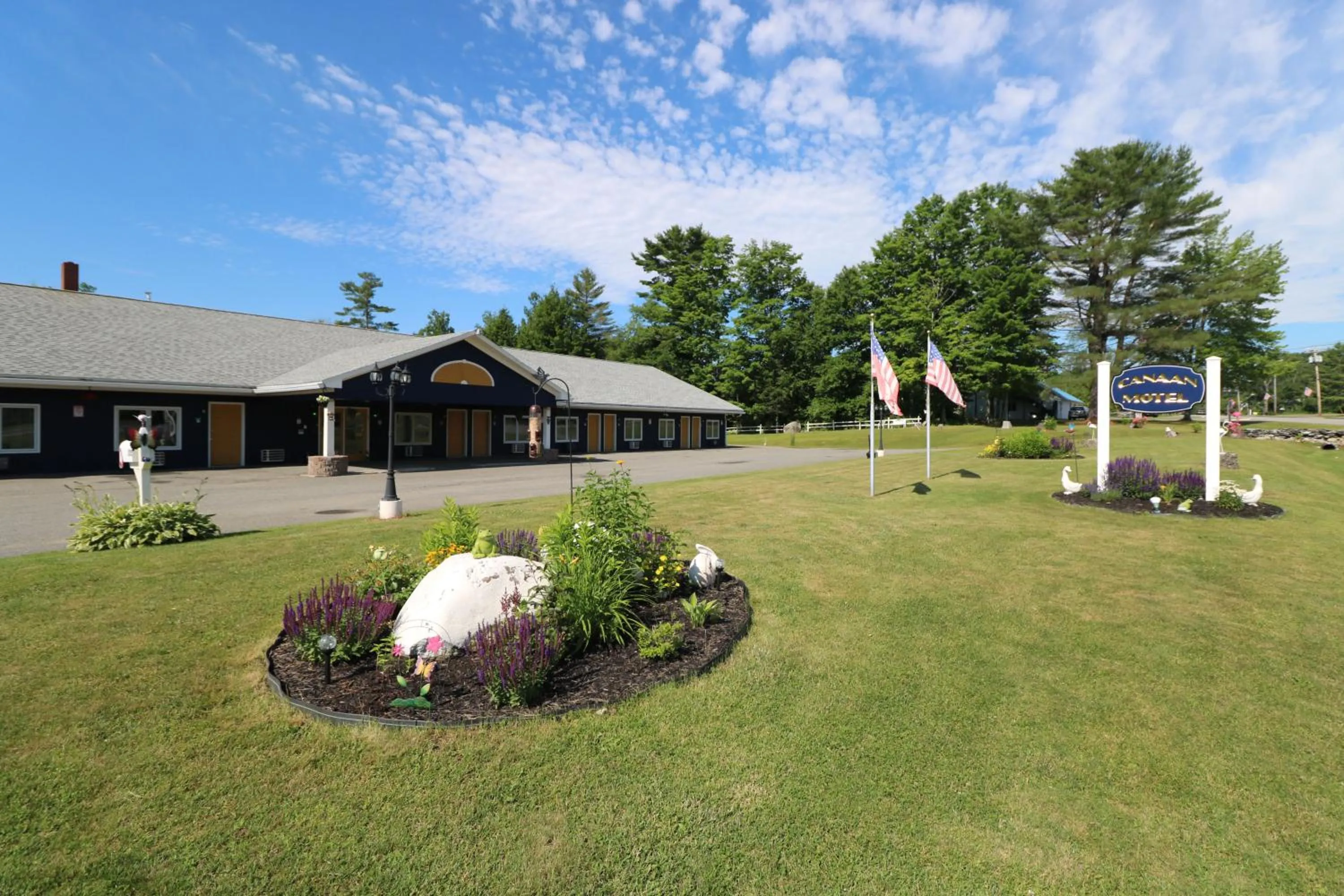 Property building in Canaan Motel