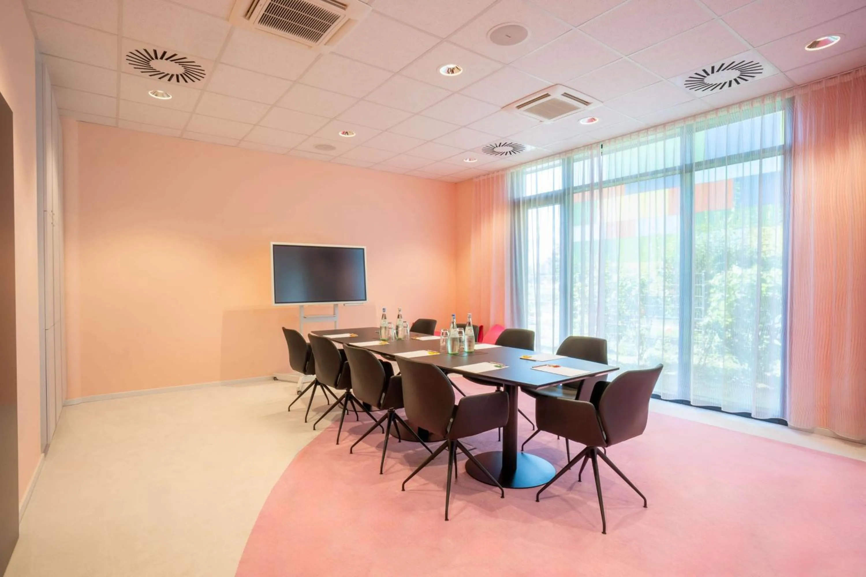 Meeting/conference room in Prize by Radisson, Munich Airport