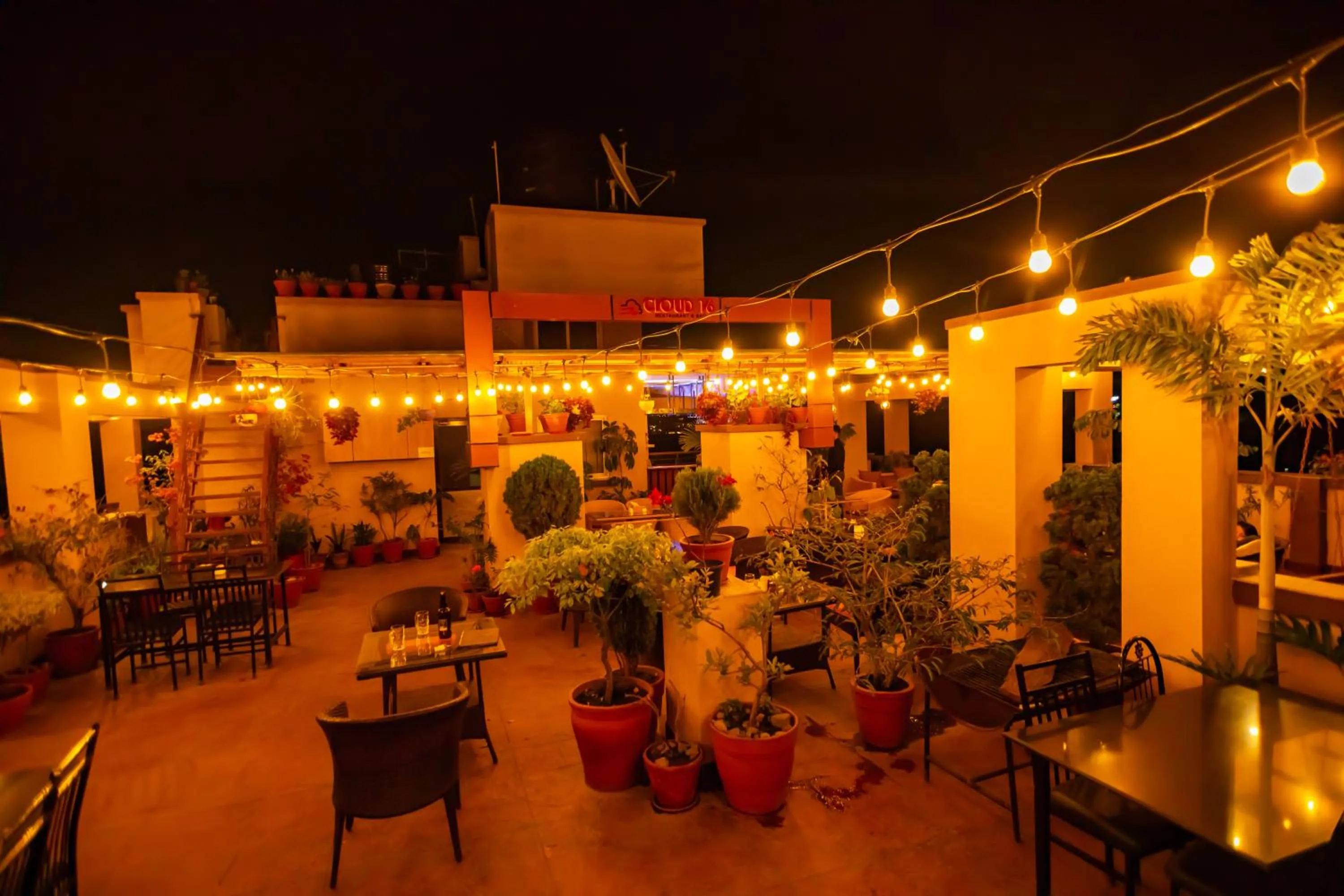 Restaurant/places to eat in Kathmandu Suite Home